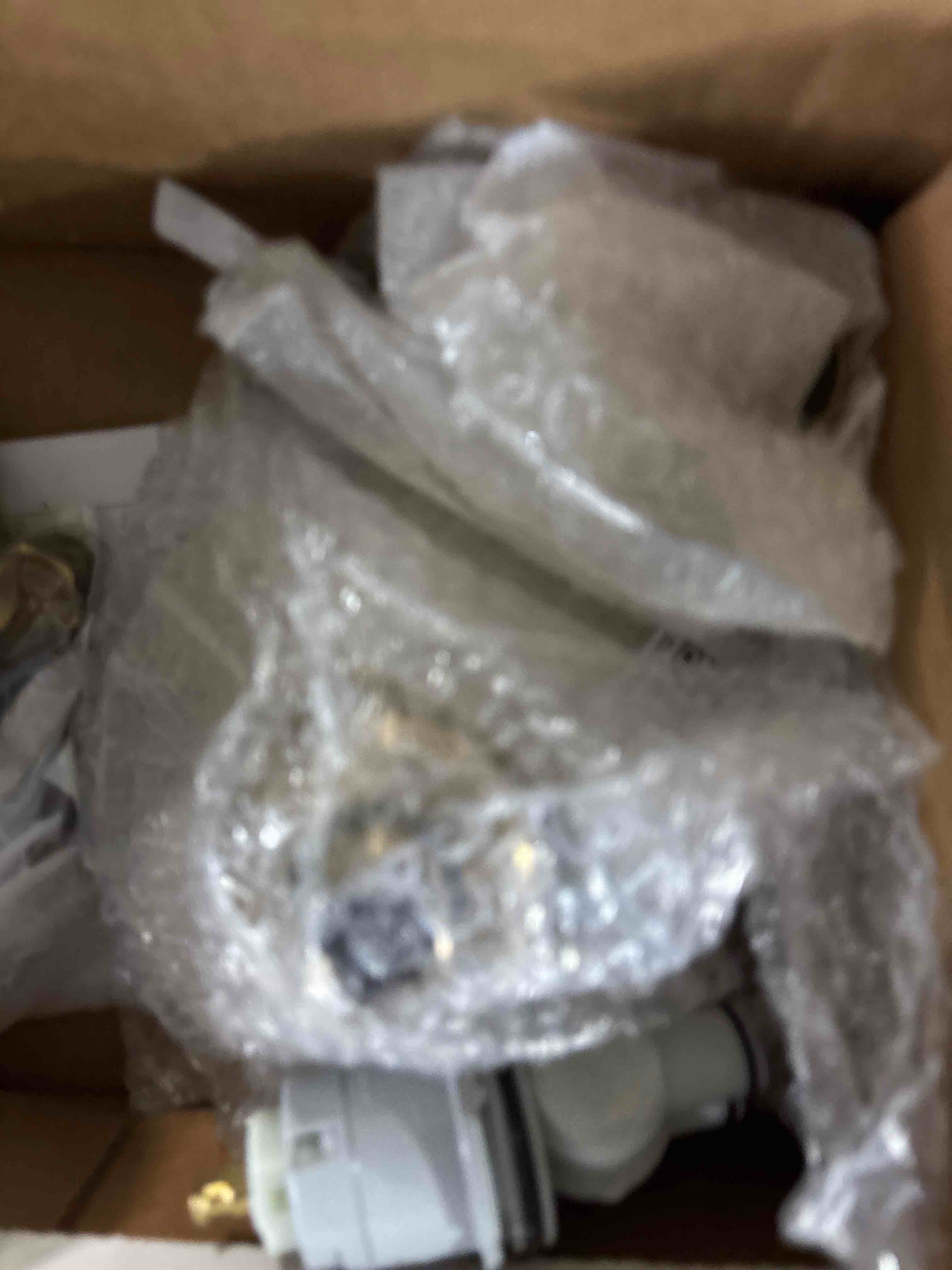 https://s3.amazonaws.com/lotting-images-prod/phillipi/PNK3523250_1747230022794.jpeg