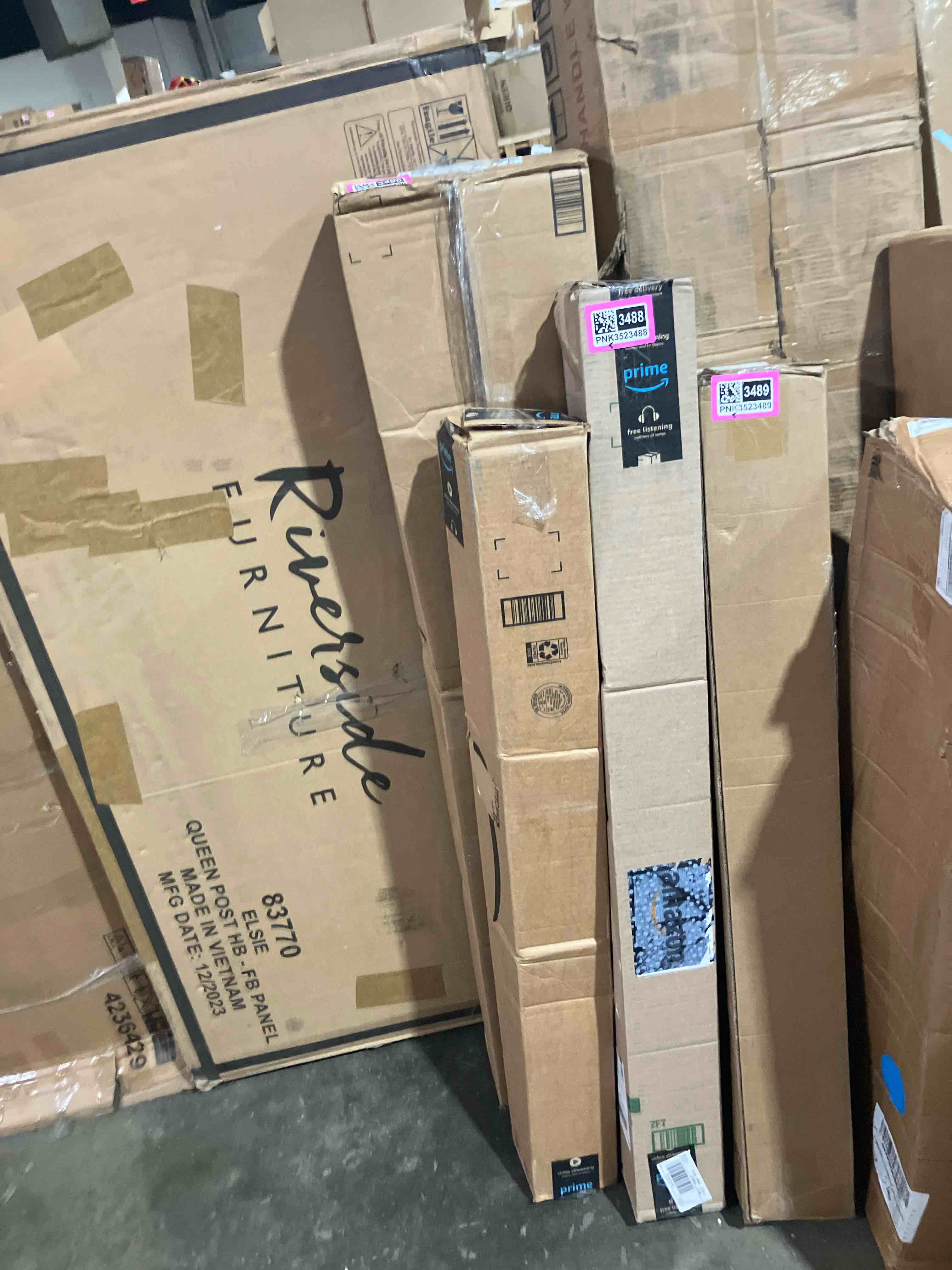 https://s3.amazonaws.com/lotting-images-prod/phillipi/PNK3523487_1747080028351.jpeg