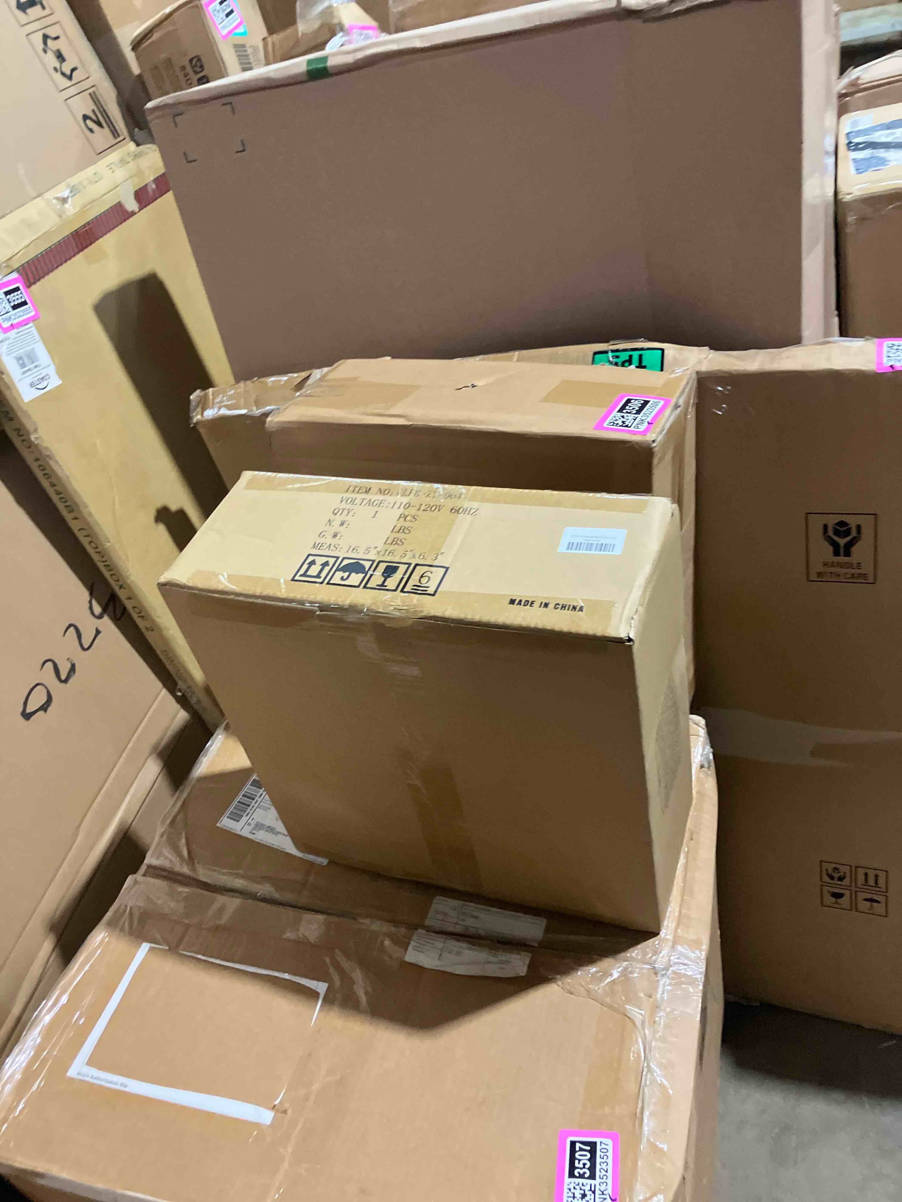 https://s3.amazonaws.com/lotting-images-prod/phillipi/PNK3523504_1747077488054.jpeg