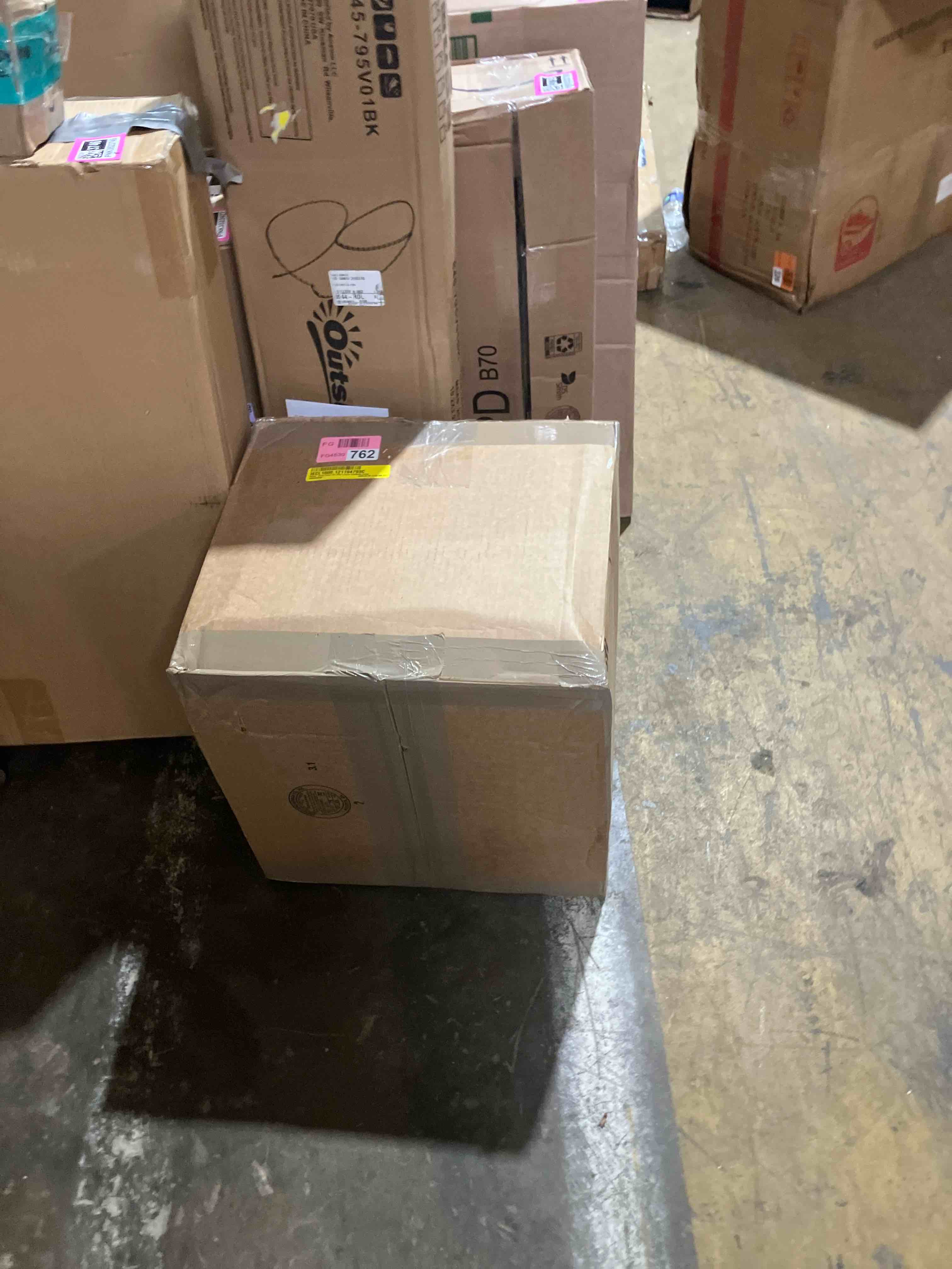 https://s3.amazonaws.com/lotting-images-prod/phillipi/PNK3523737_1747149424259.jpeg
