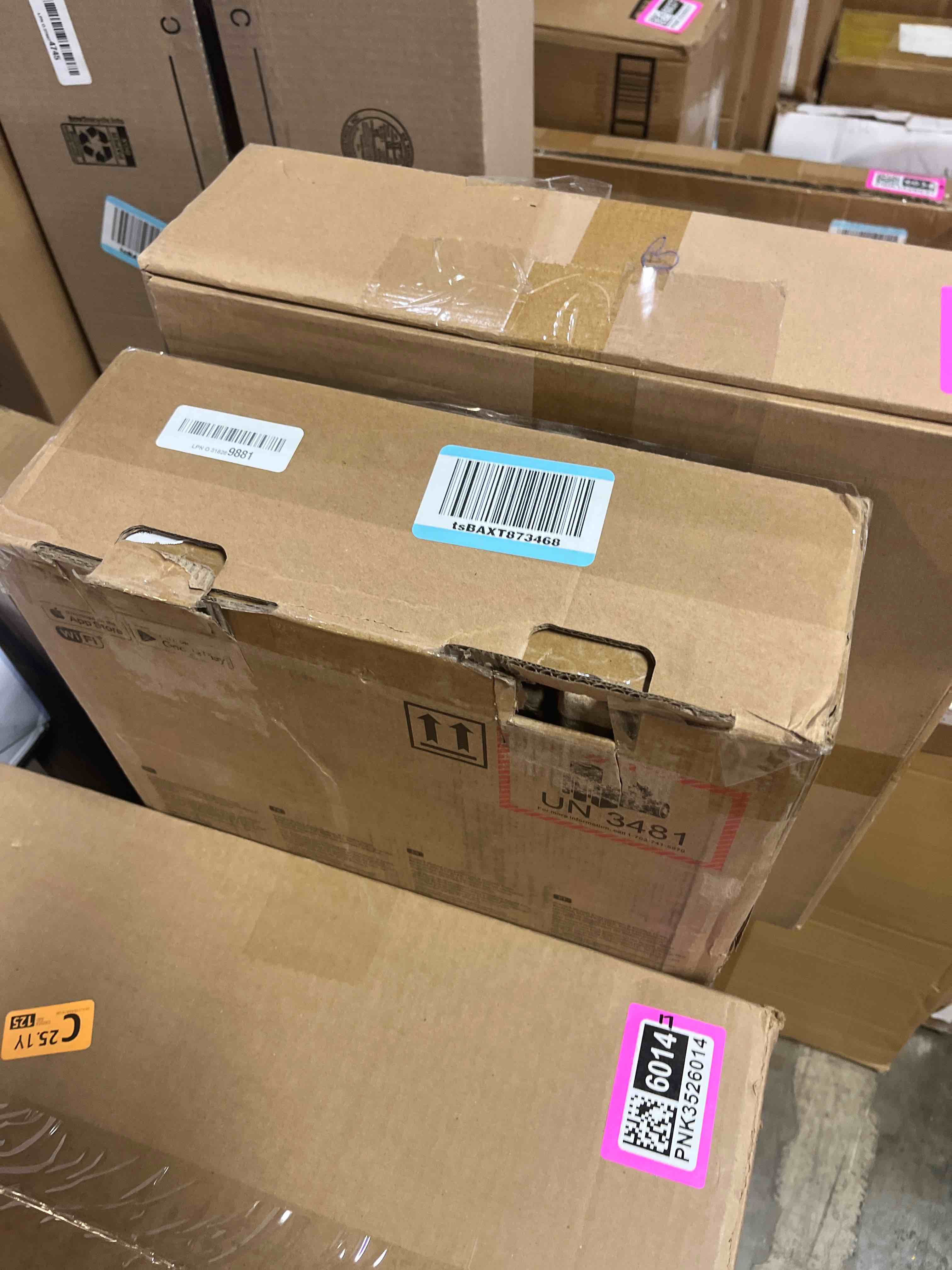 https://s3.amazonaws.com/lotting-images-prod/phillipi/PNK3526013_1751049926184.jpeg
