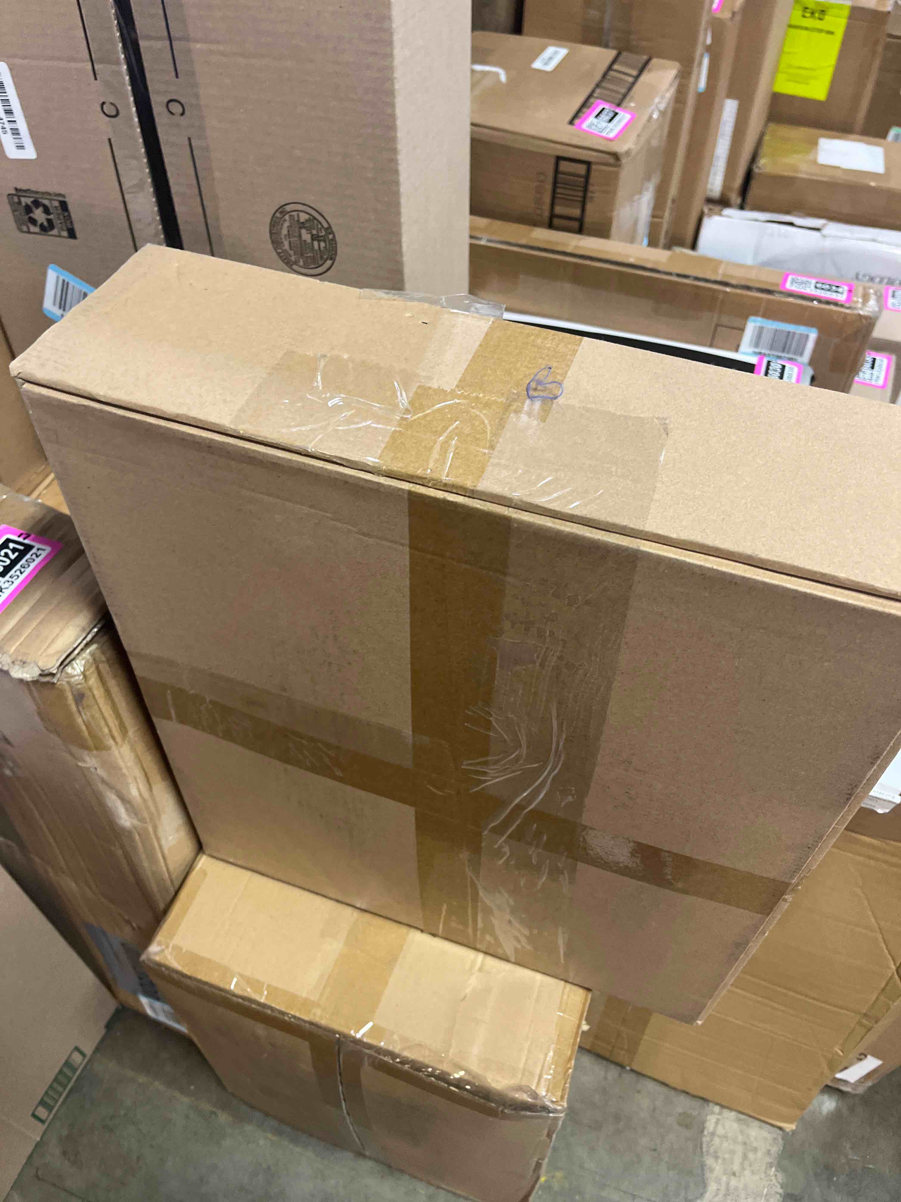 https://s3.amazonaws.com/lotting-images-prod/phillipi/PNK3526015_1751049870463.jpeg