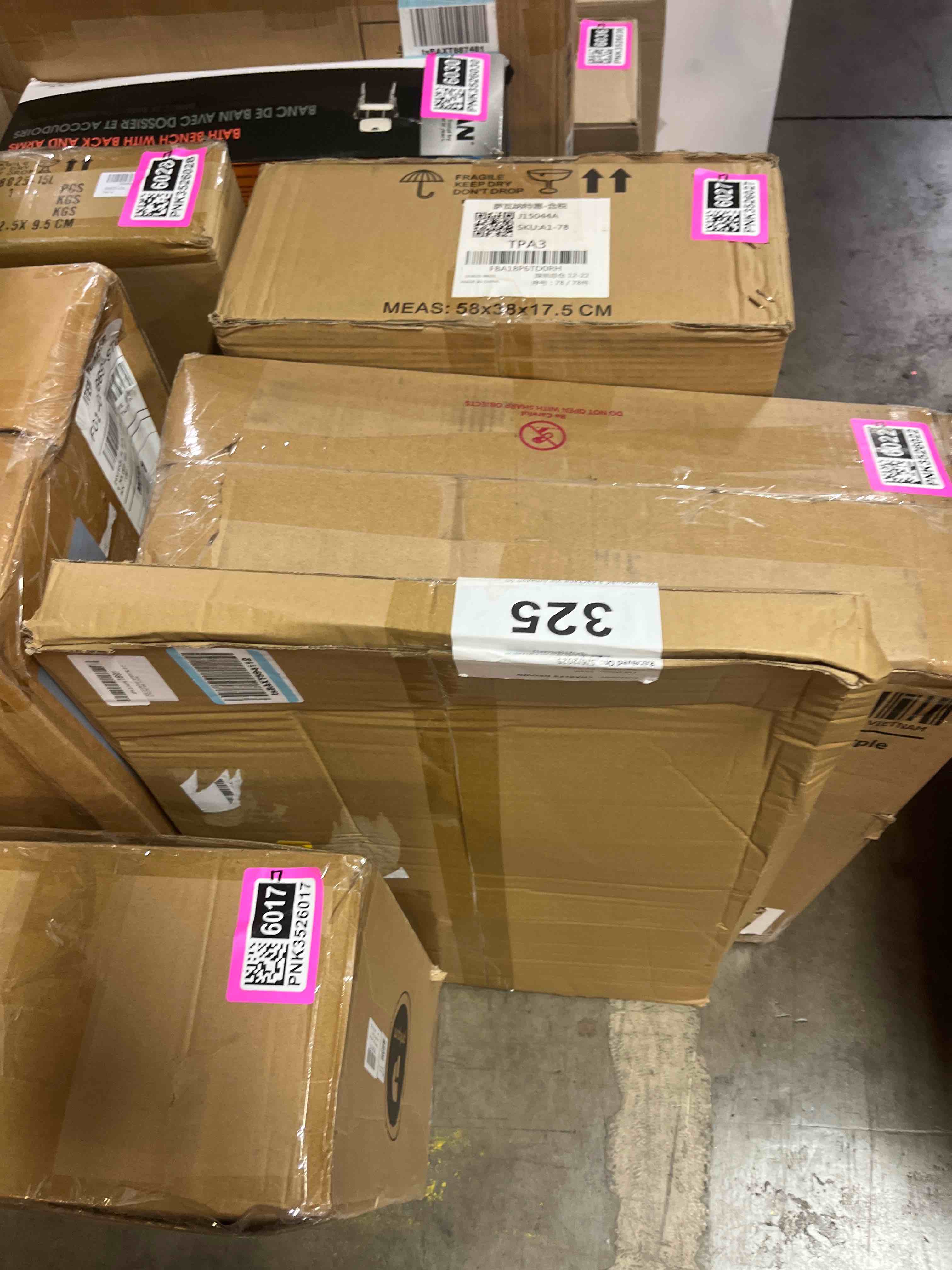 https://s3.amazonaws.com/lotting-images-prod/phillipi/PNK3526016_1751049820514.jpeg