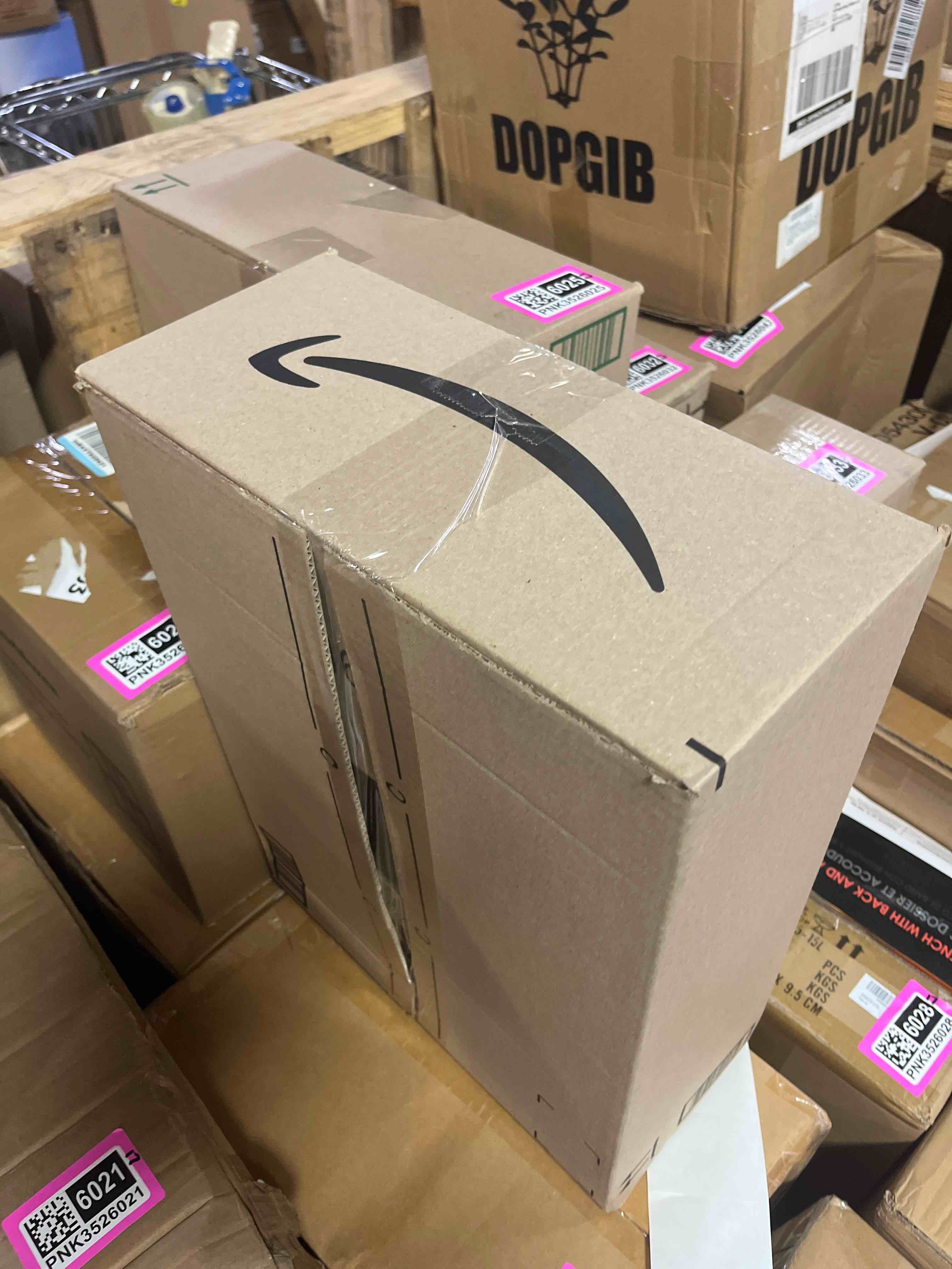 https://s3.amazonaws.com/lotting-images-prod/phillipi/PNK3526018_1751049630050.jpeg