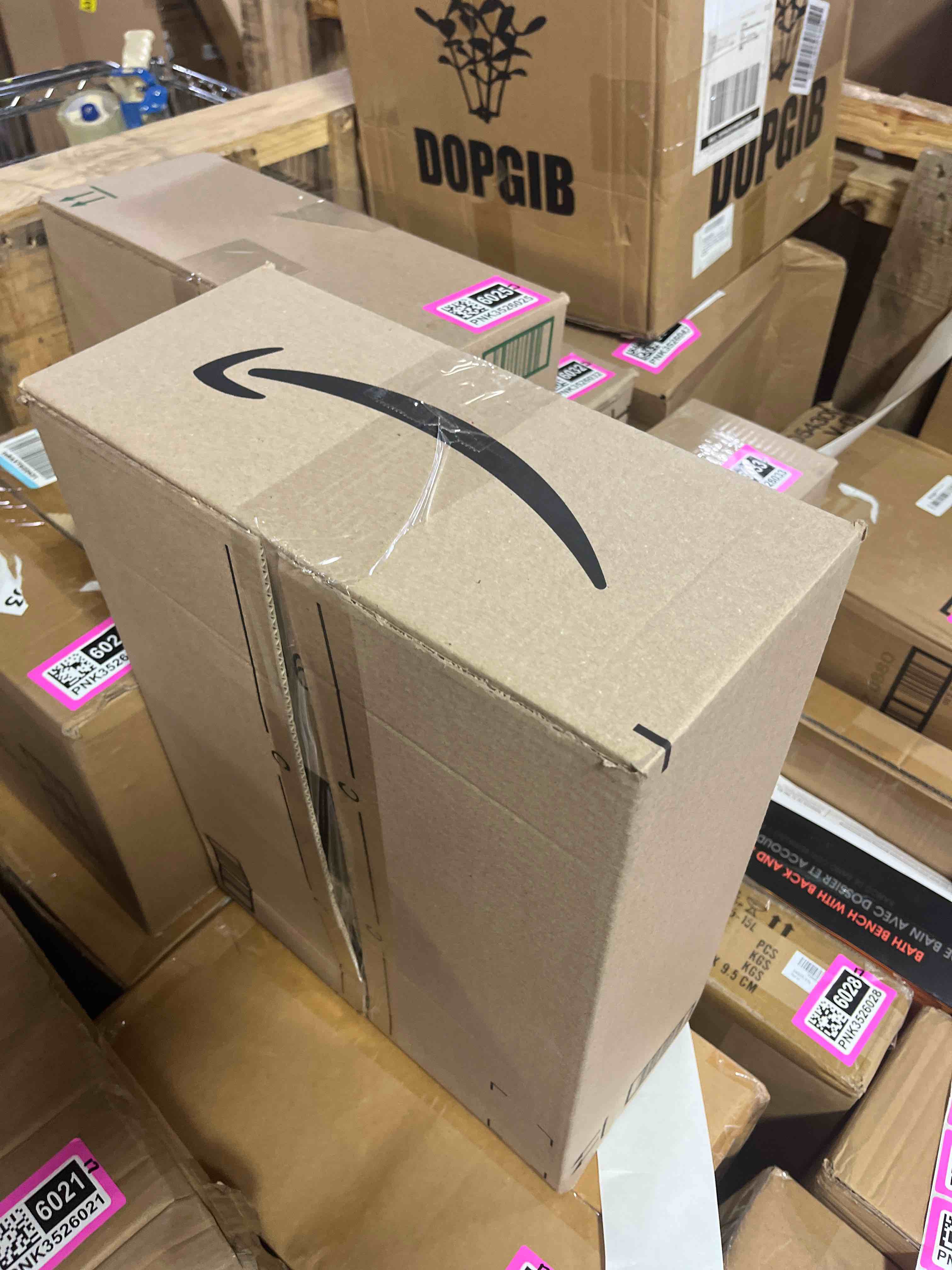 https://s3.amazonaws.com/lotting-images-prod/phillipi/PNK3526018_1751049630855.jpeg