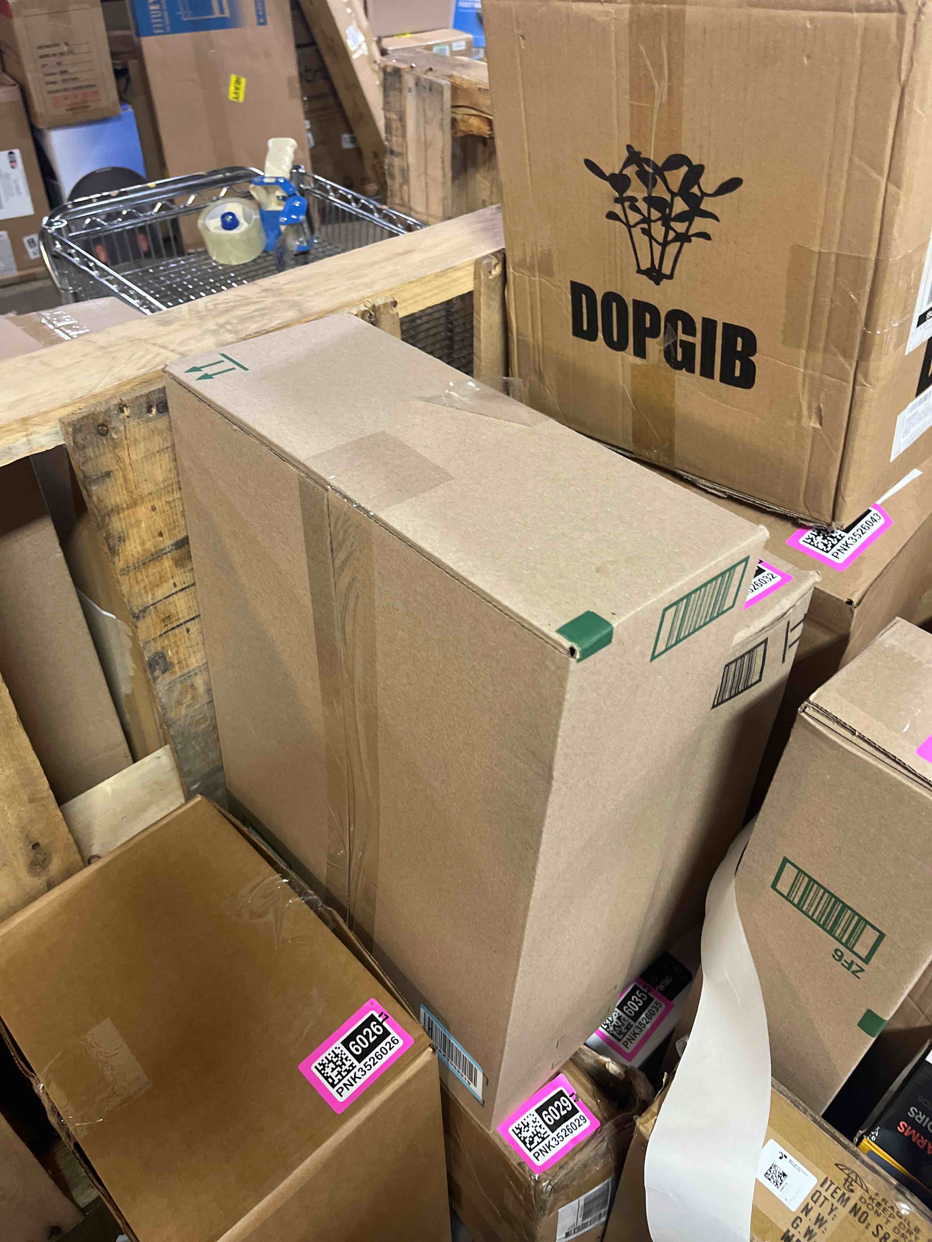 https://s3.amazonaws.com/lotting-images-prod/phillipi/PNK3526025_1751049345222.jpeg