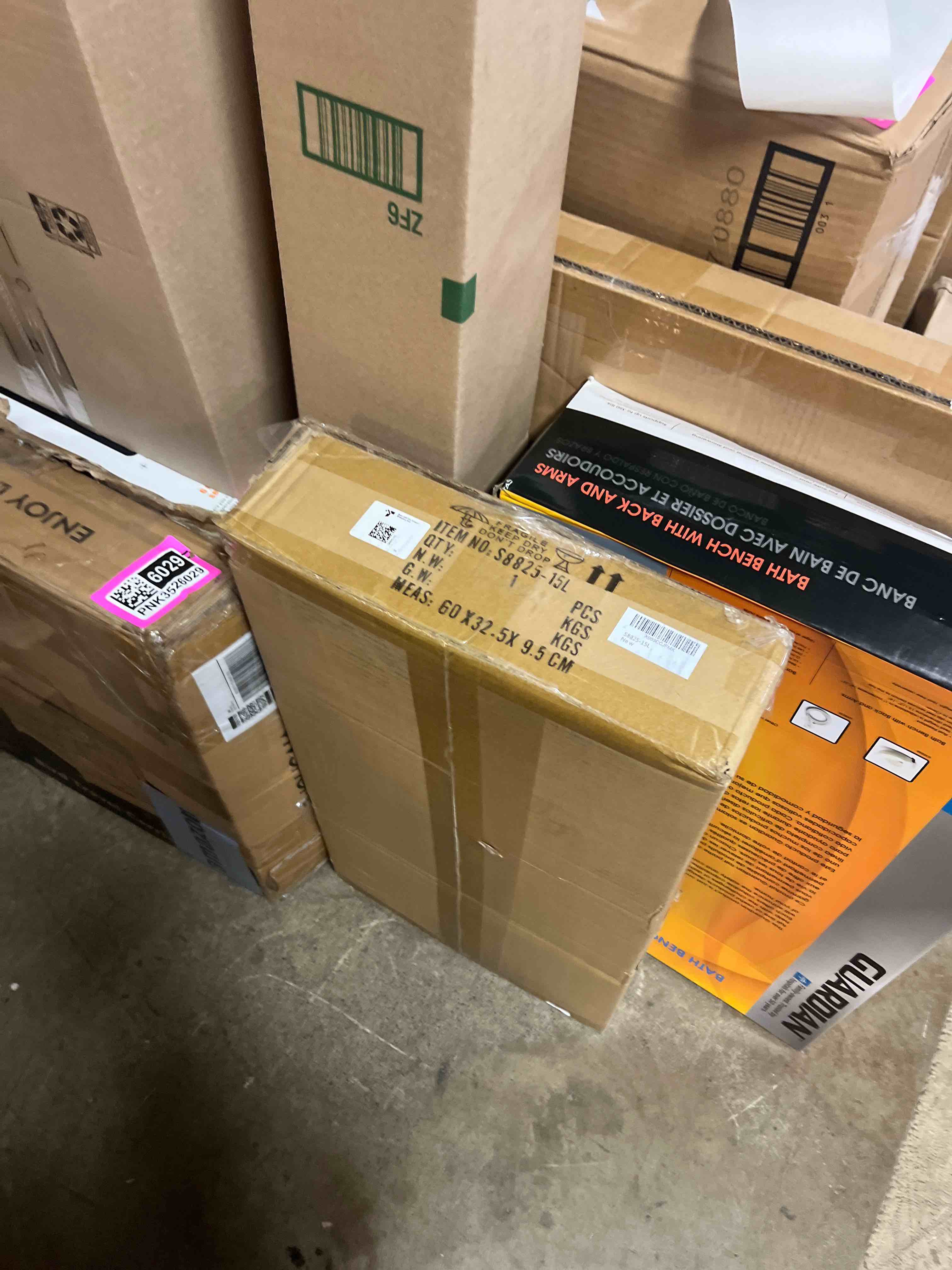 https://s3.amazonaws.com/lotting-images-prod/phillipi/PNK3526028_1751049238154.jpeg