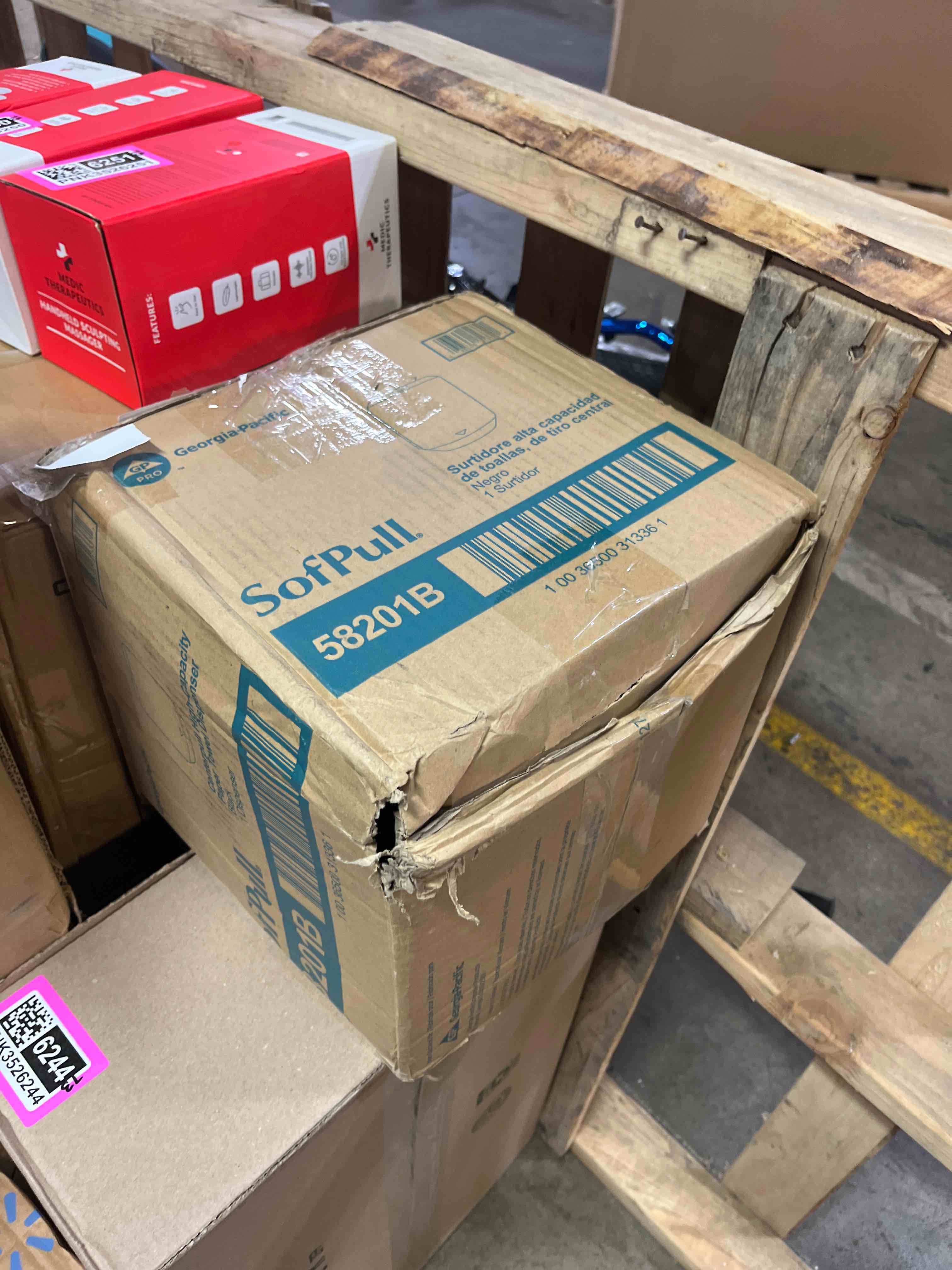 https://s3.amazonaws.com/lotting-images-prod/phillipi/PNK3526241_1751995025178.jpeg