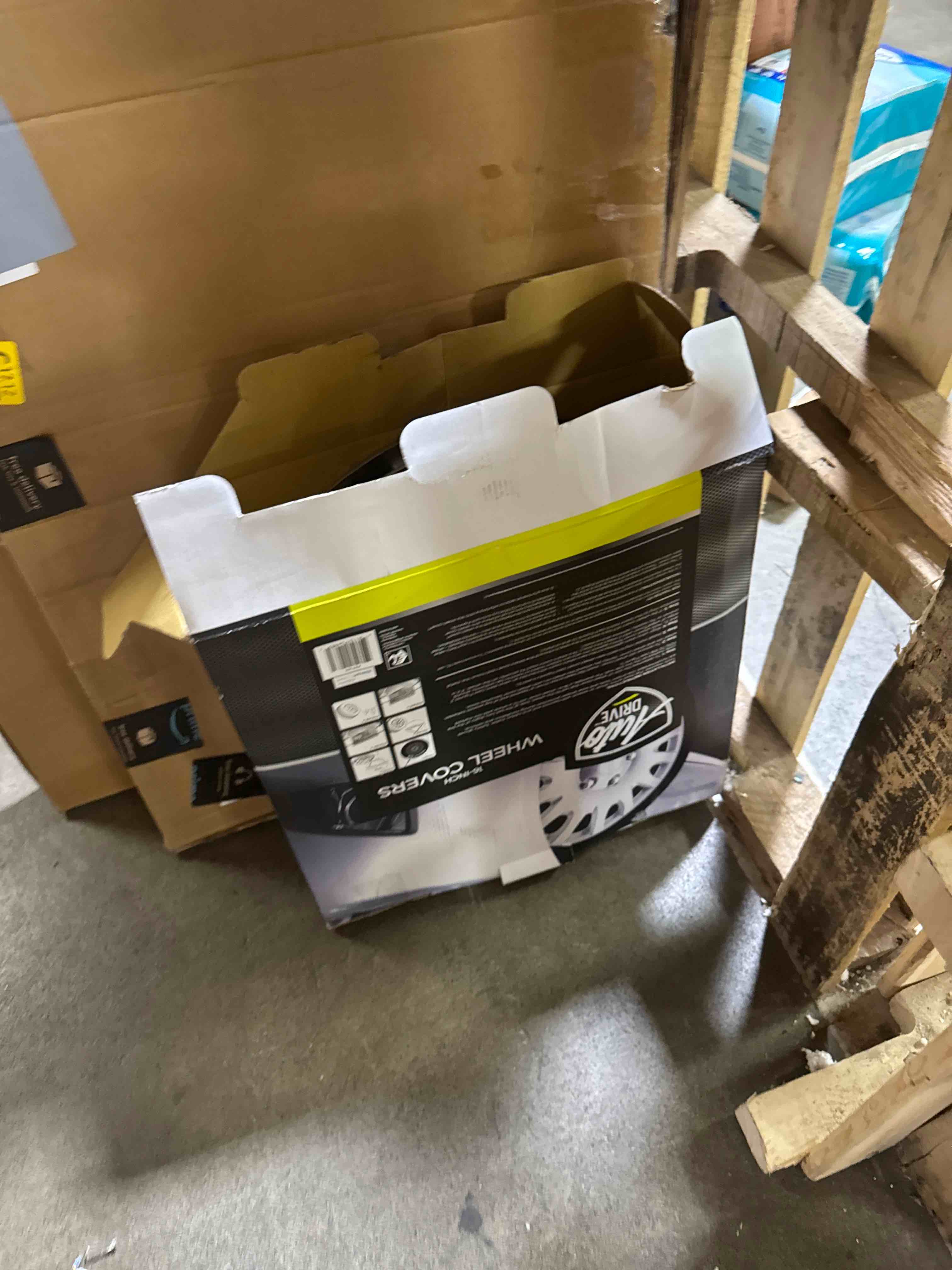 https://s3.amazonaws.com/lotting-images-prod/phillipi/PNK3526335_1752507677007.jpeg