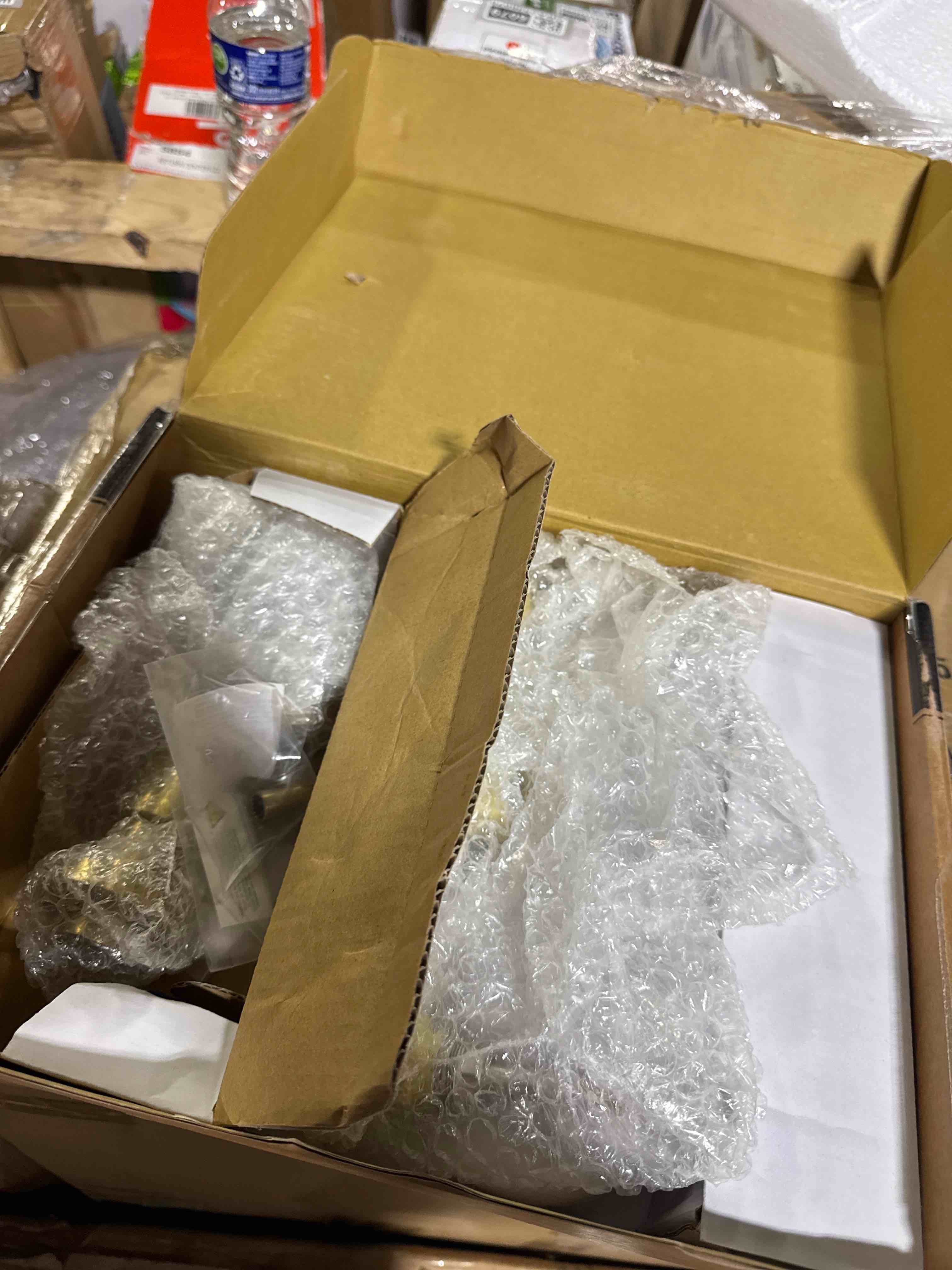 https://s3.amazonaws.com/lotting-images-prod/phillipi/PNK3526394_1752678660988.jpeg