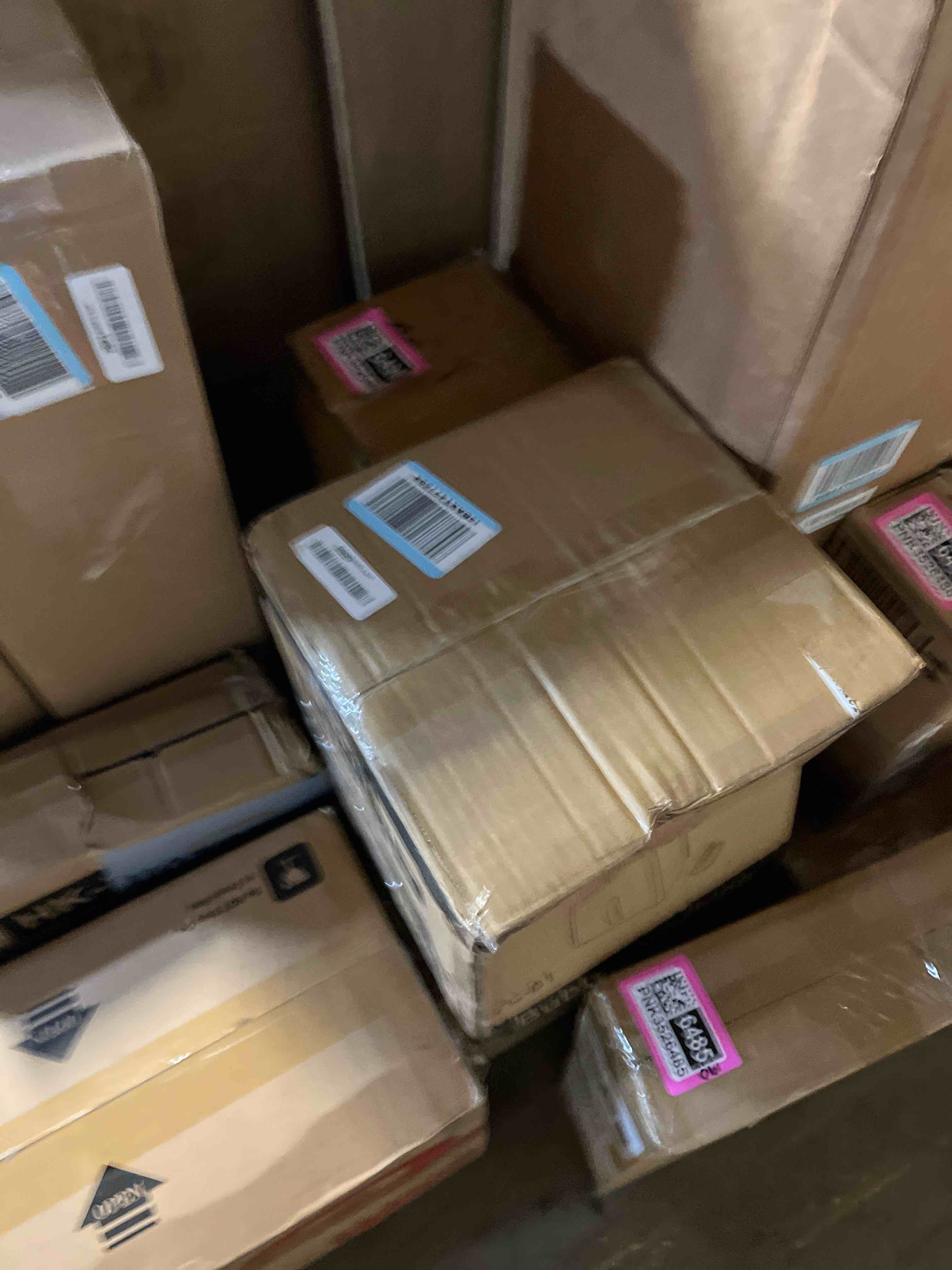 https://s3.amazonaws.com/lotting-images-prod/phillipi/PNK3526484_1753721036094.jpeg