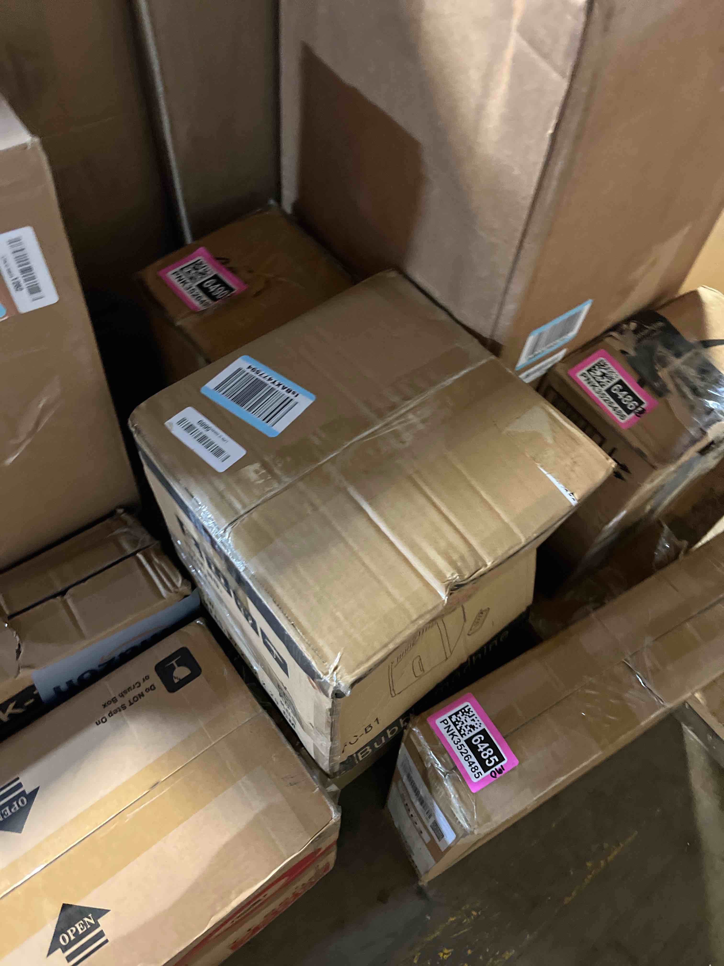https://s3.amazonaws.com/lotting-images-prod/phillipi/PNK3526484_1753721037076.jpeg