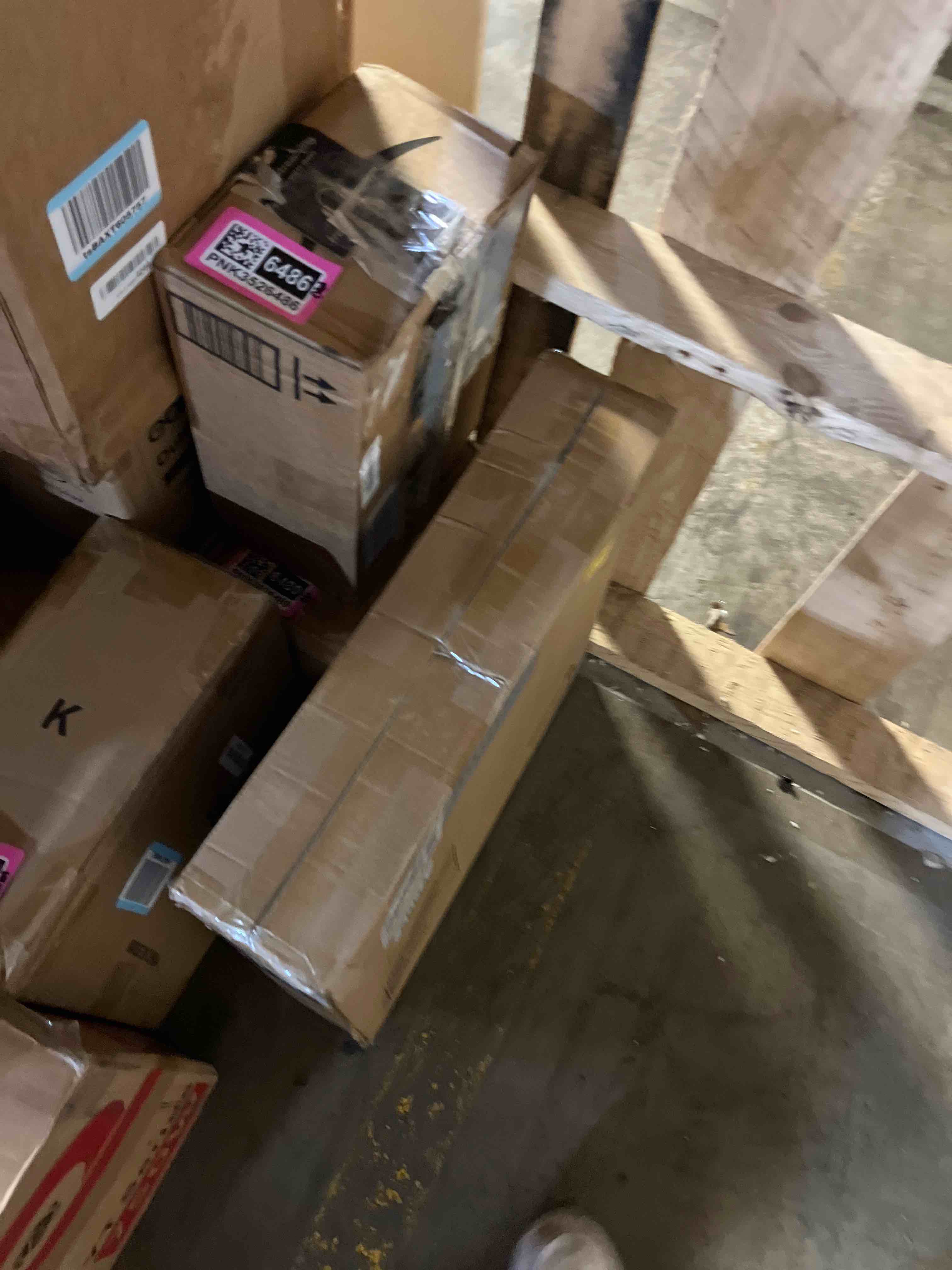 https://s3.amazonaws.com/lotting-images-prod/phillipi/PNK3526485_1753720985827.jpeg