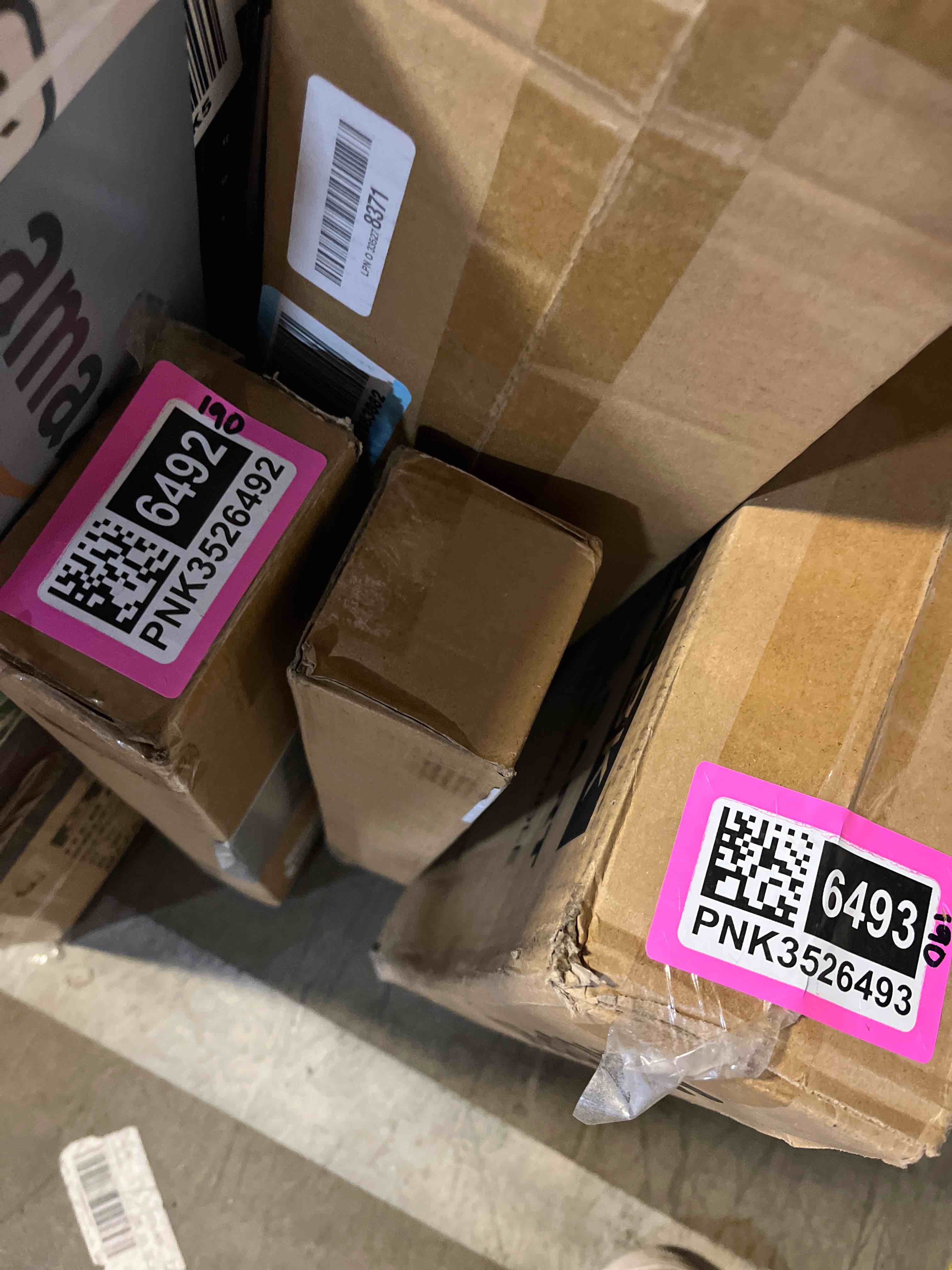 https://s3.amazonaws.com/lotting-images-prod/phillipi/PNK3526491_1753720563050.jpeg