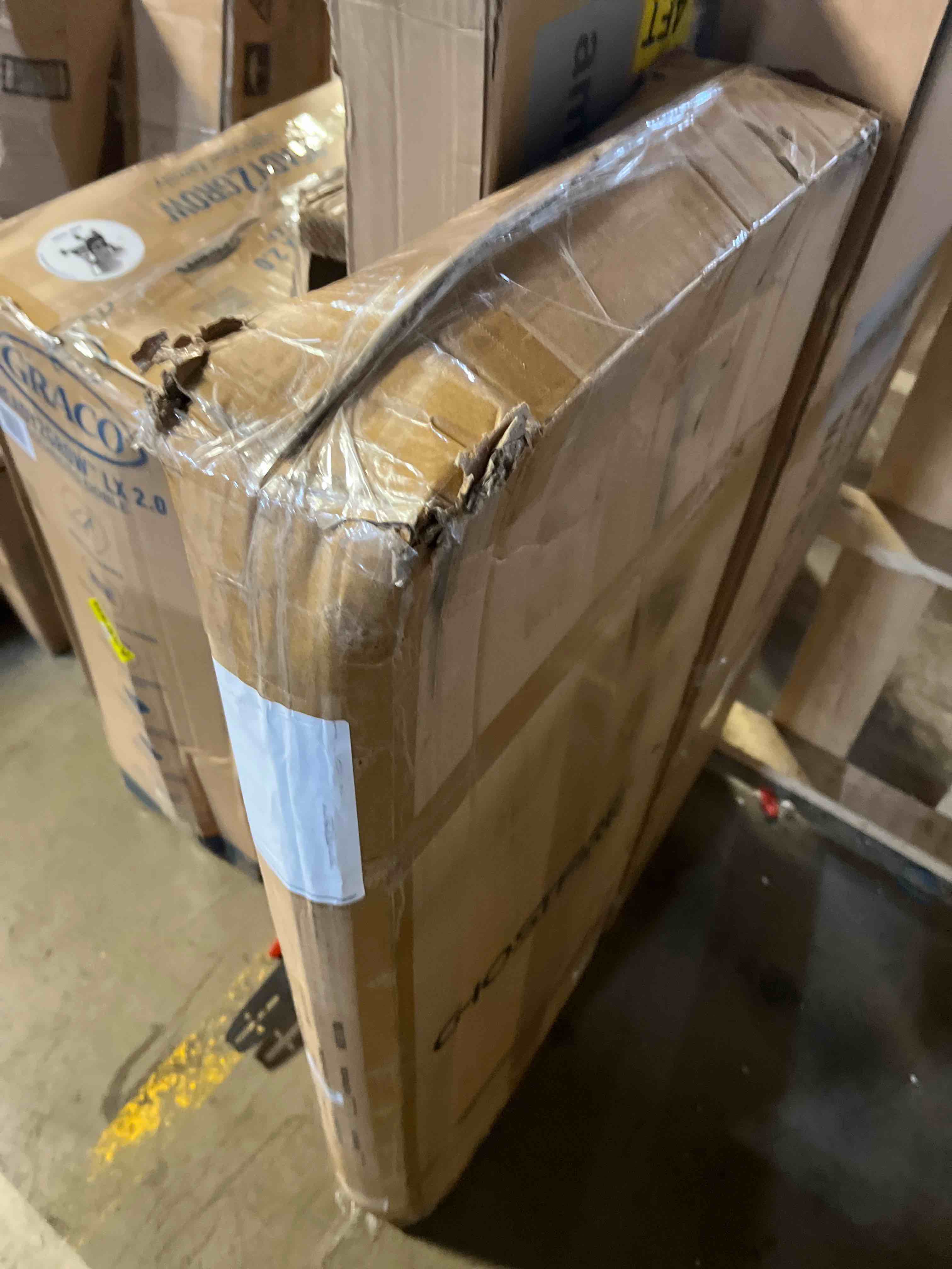 https://s3.amazonaws.com/lotting-images-prod/phillipi/PNK3526503_1753719440393.jpeg