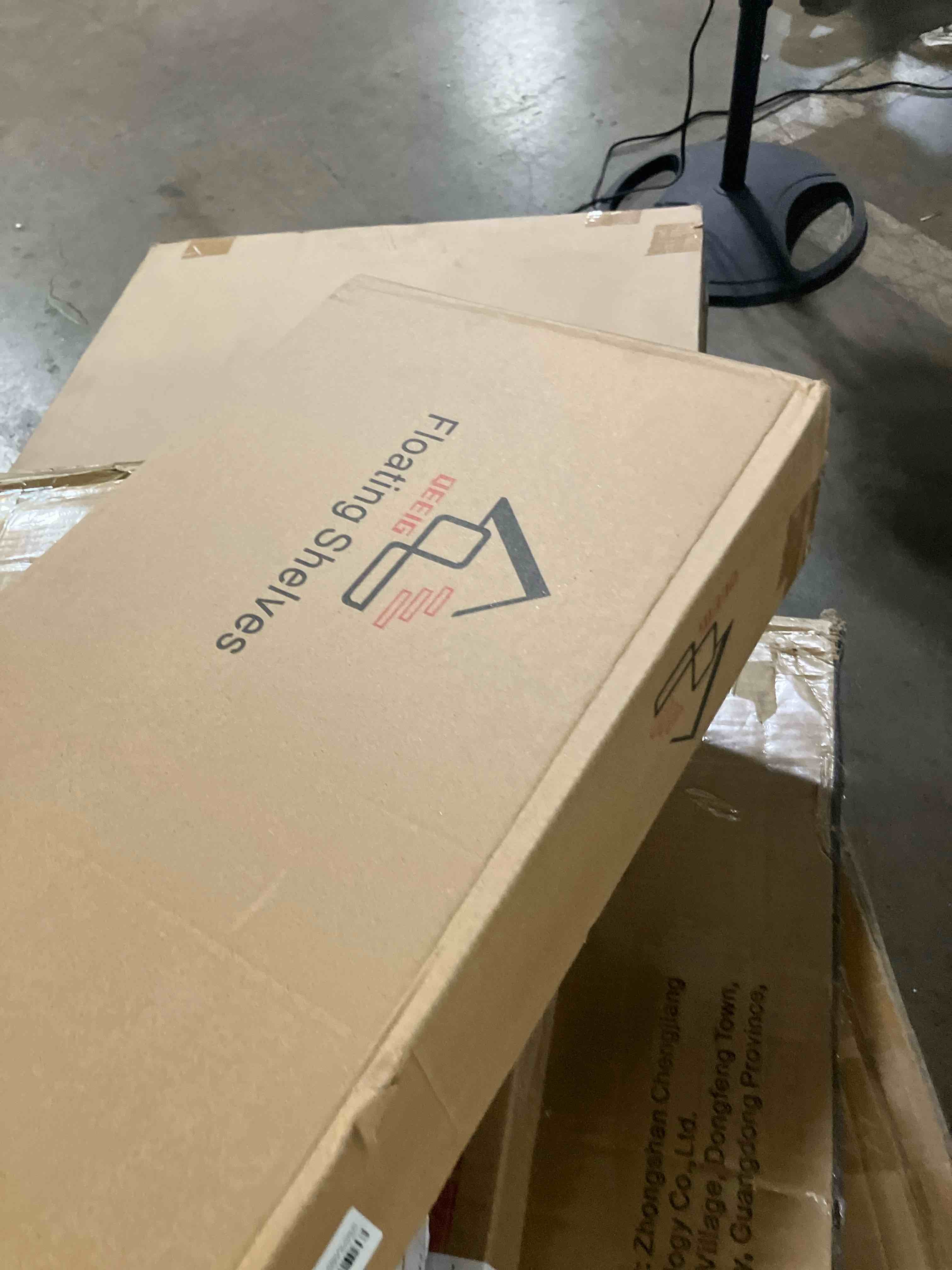 https://s3.amazonaws.com/lotting-images-prod/phillipi/PNK3526539_1753796874356.jpeg
