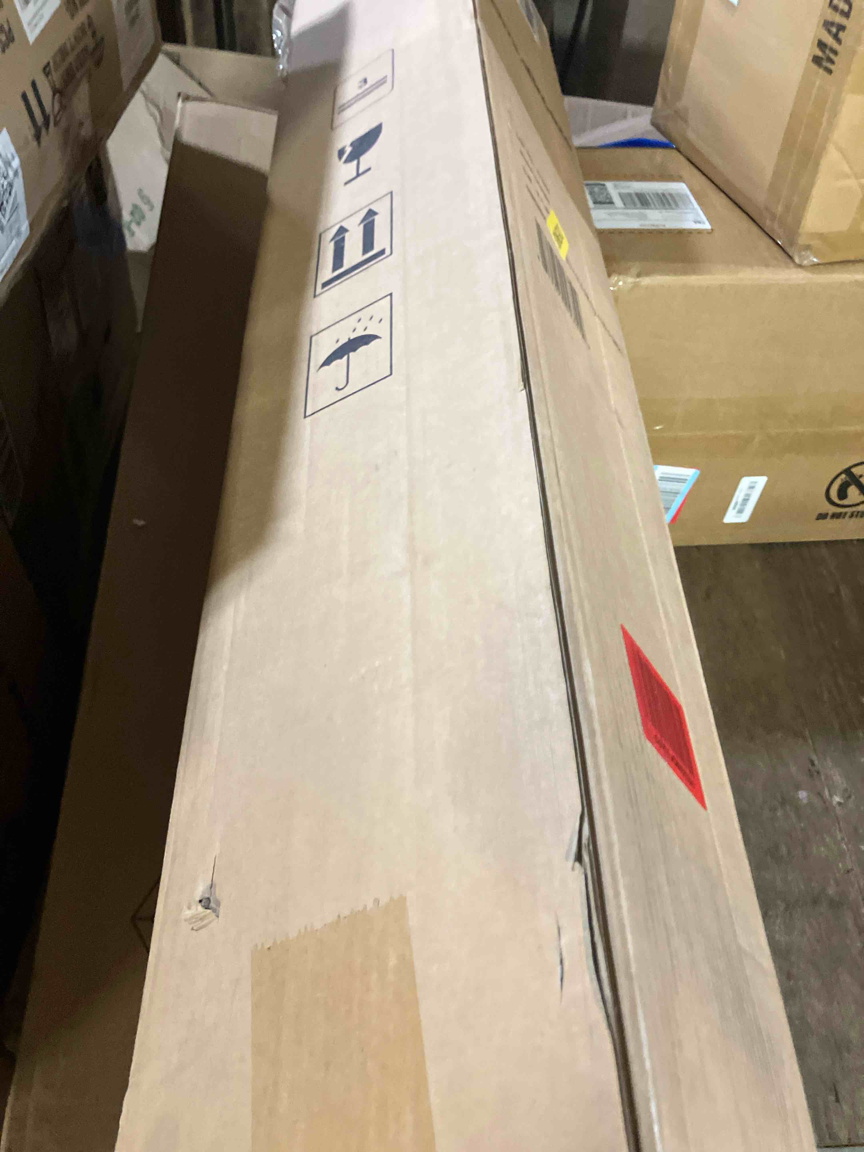 https://s3.amazonaws.com/lotting-images-prod/phillipi/PNK3526548_1753796113915.jpeg