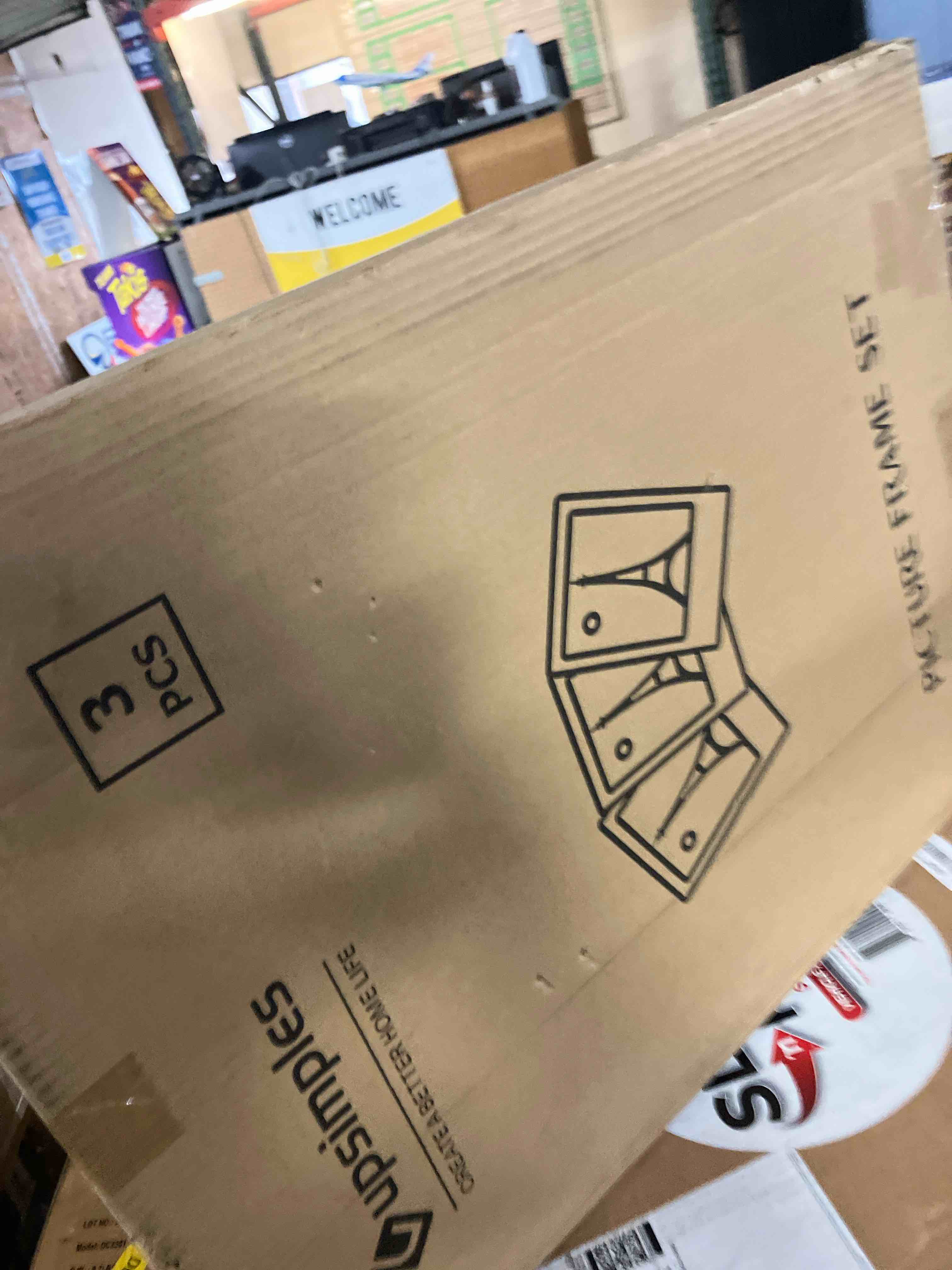 https://s3.amazonaws.com/lotting-images-prod/phillipi/PNK3526553_1753795440153.jpeg