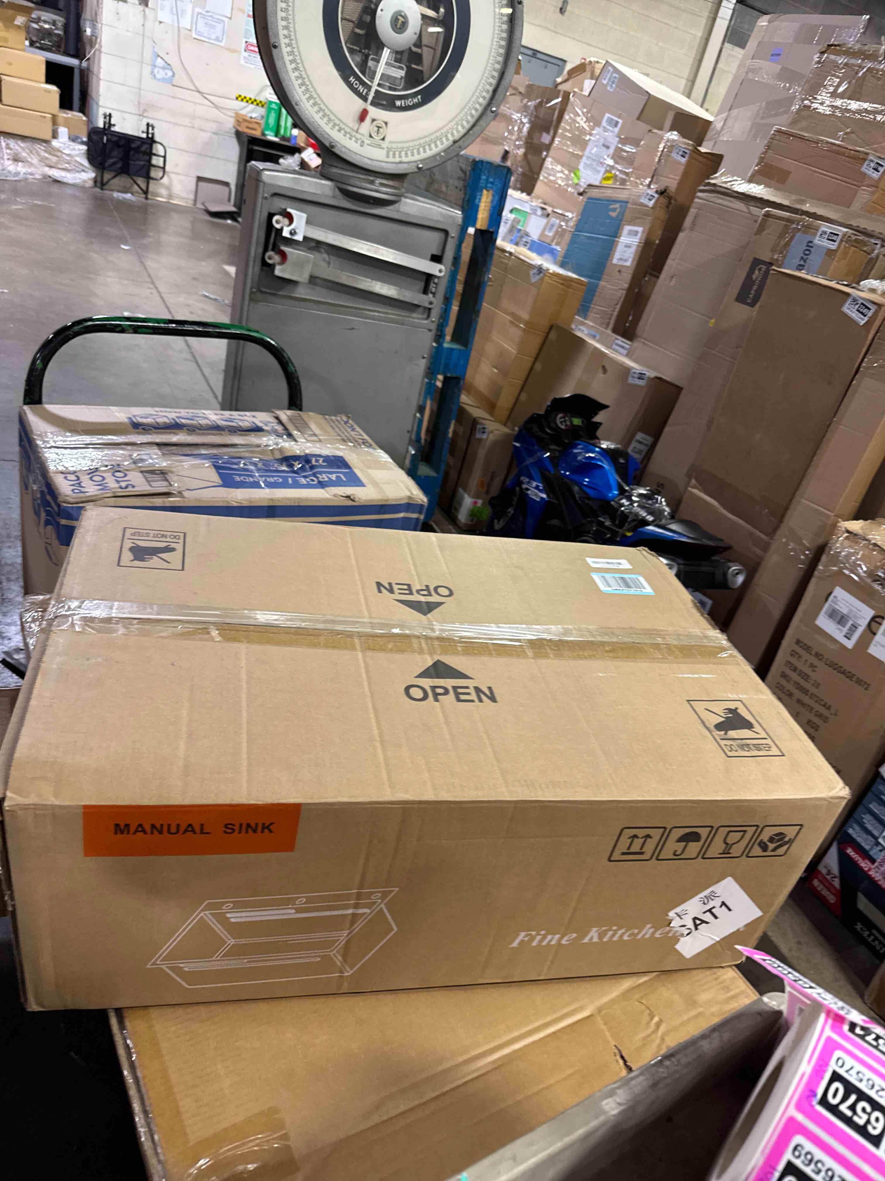 https://s3.amazonaws.com/lotting-images-prod/phillipi/PNK3526560_1753803167550.jpeg