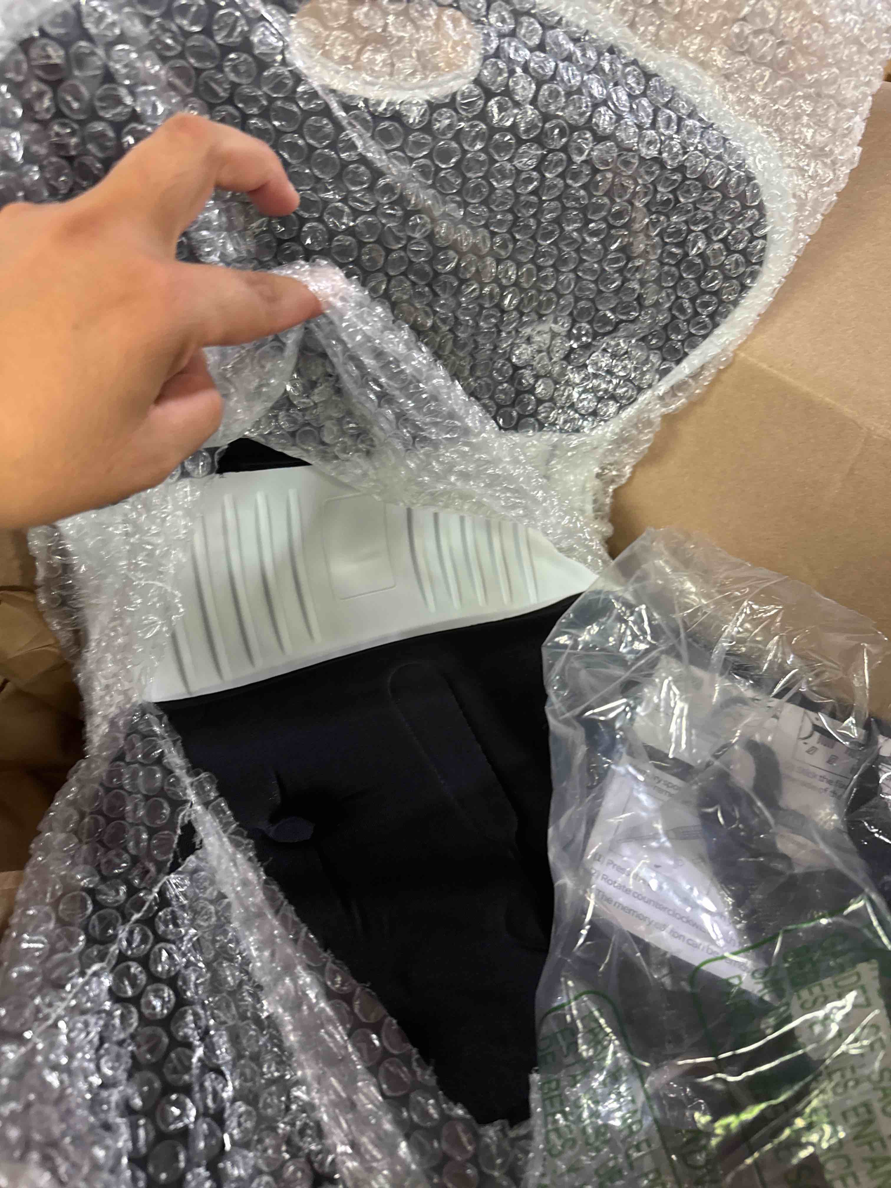 https://s3.amazonaws.com/lotting-images-prod/phillipi/PNK3526570_1753804688868.jpeg