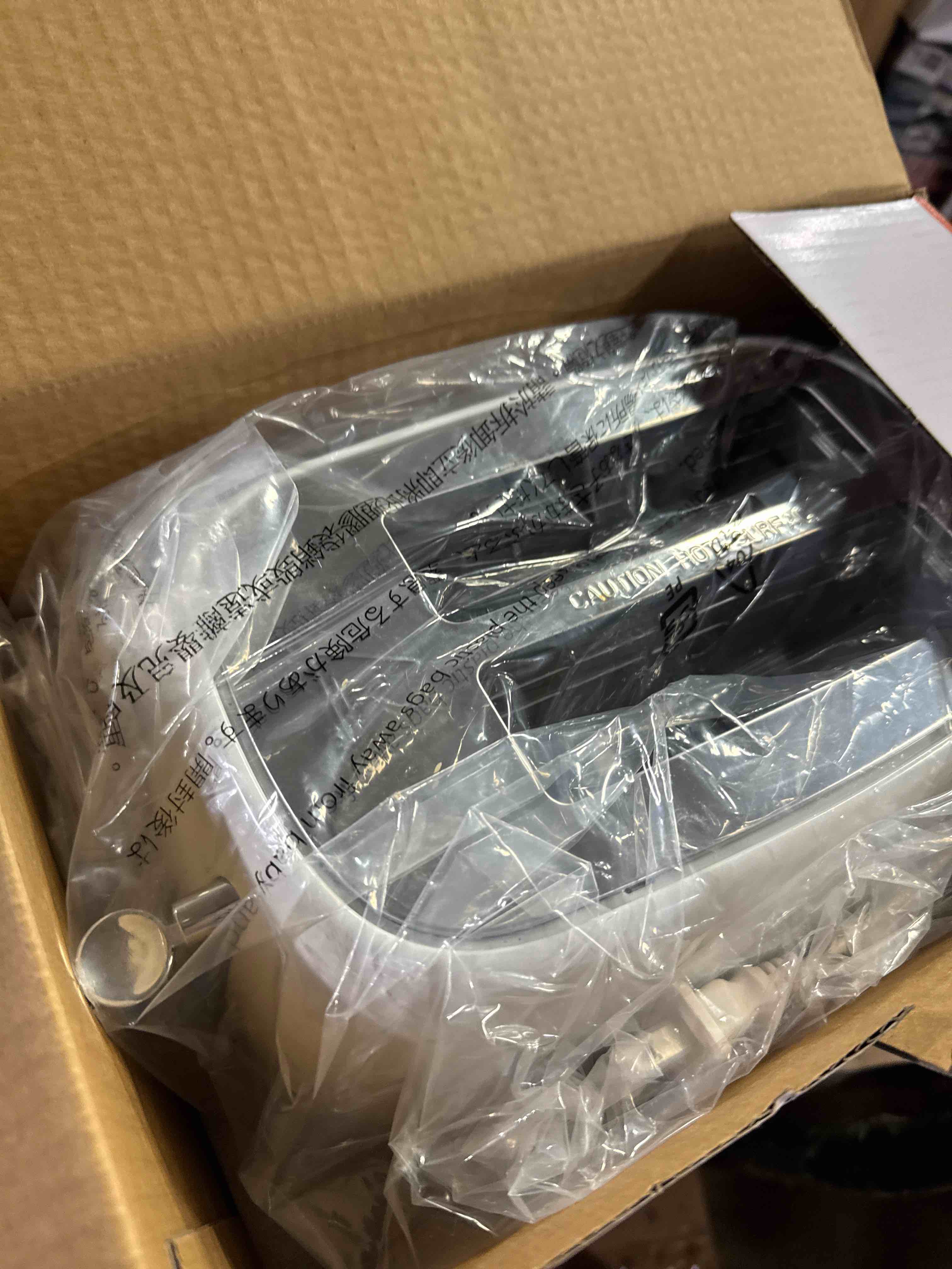 https://s3.amazonaws.com/lotting-images-prod/phillipi/PNK3526572_1753805226141.jpeg