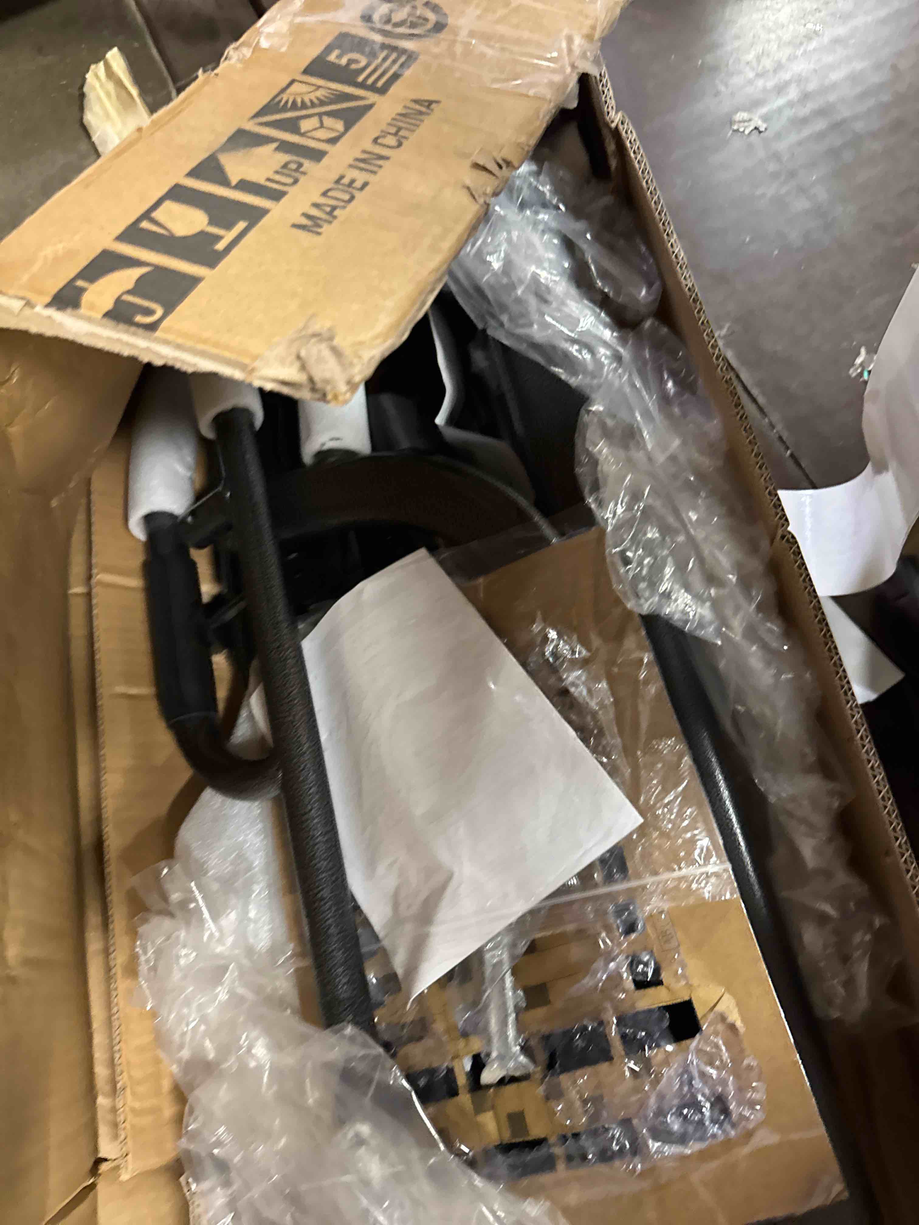 https://s3.amazonaws.com/lotting-images-prod/phillipi/PNK3526580_1753807711361.jpeg