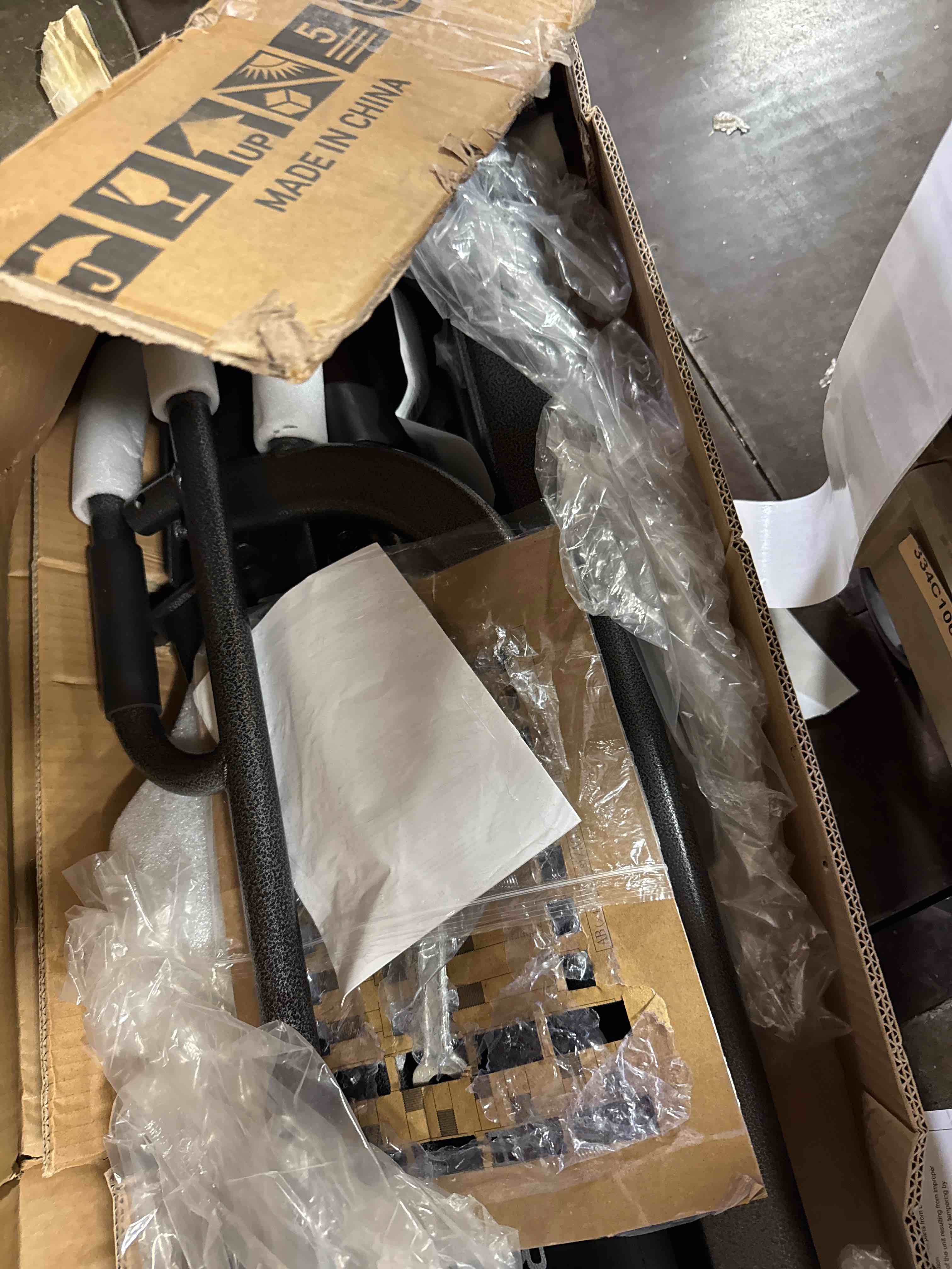 https://s3.amazonaws.com/lotting-images-prod/phillipi/PNK3526580_1753807712221.jpeg