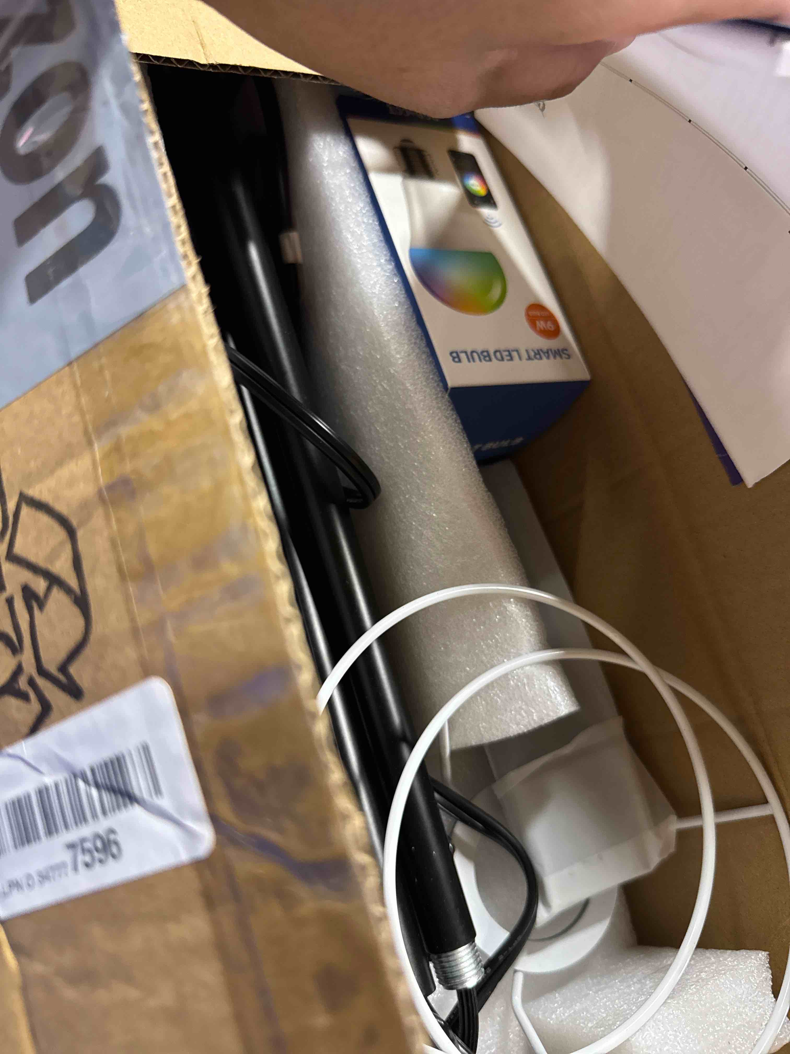 https://s3.amazonaws.com/lotting-images-prod/phillipi/PNK3526581_1753807558237.jpeg