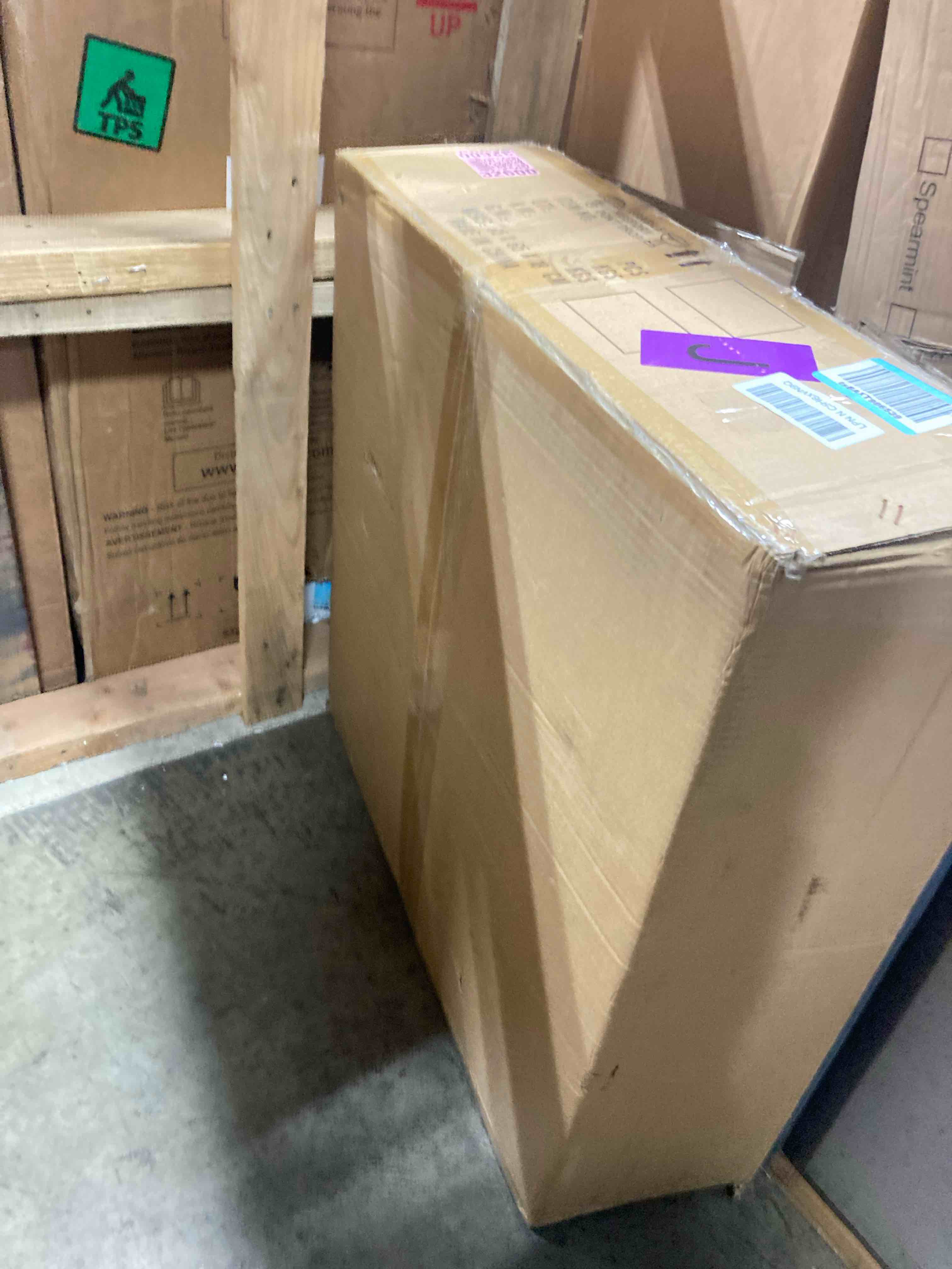 https://s3.amazonaws.com/lotting-images-prod/phillipi/PNK3526635_1753986602288.jpeg