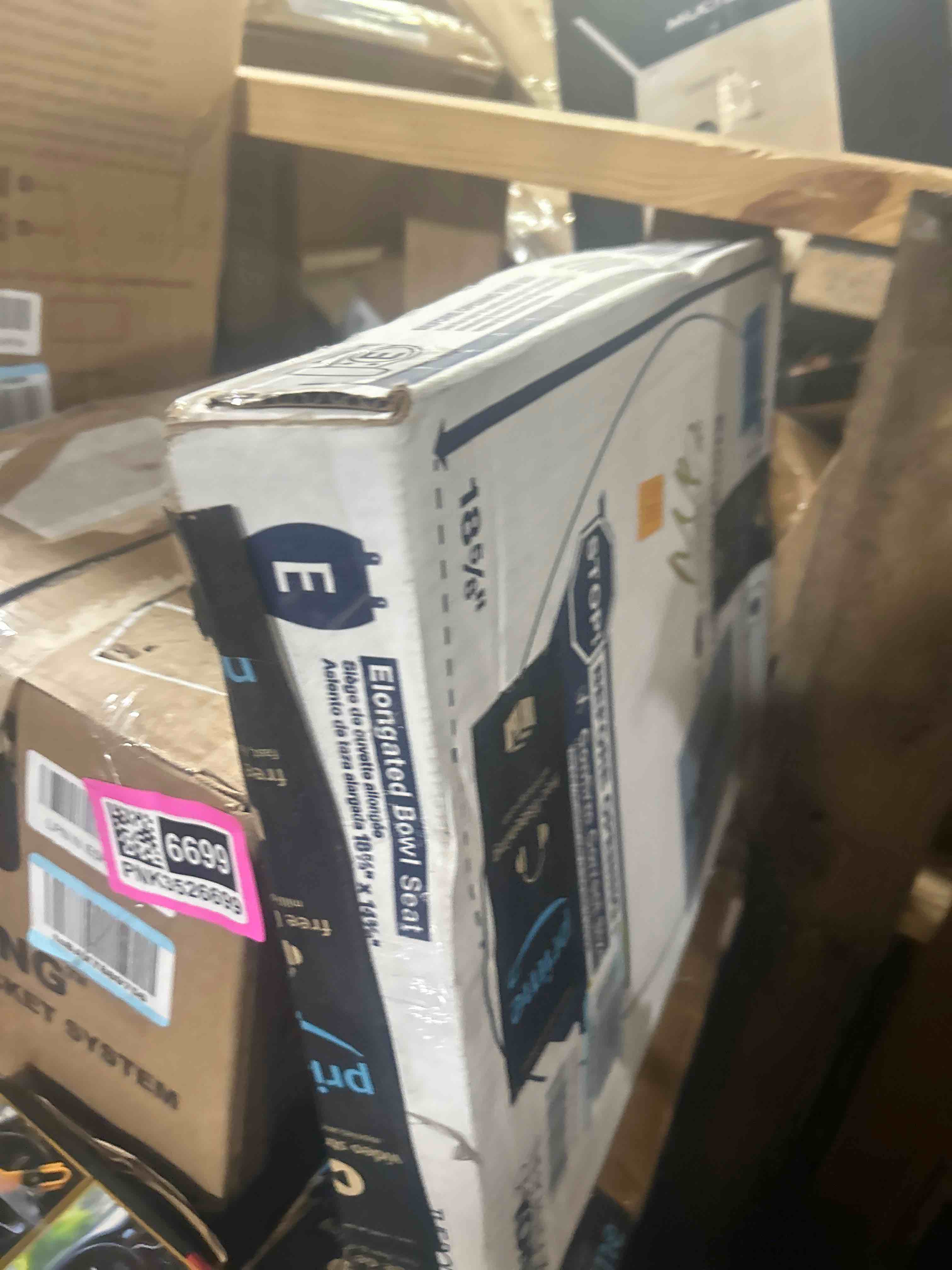 https://s3.amazonaws.com/lotting-images-prod/phillipi/PNK3526704_1754072311561.jpeg