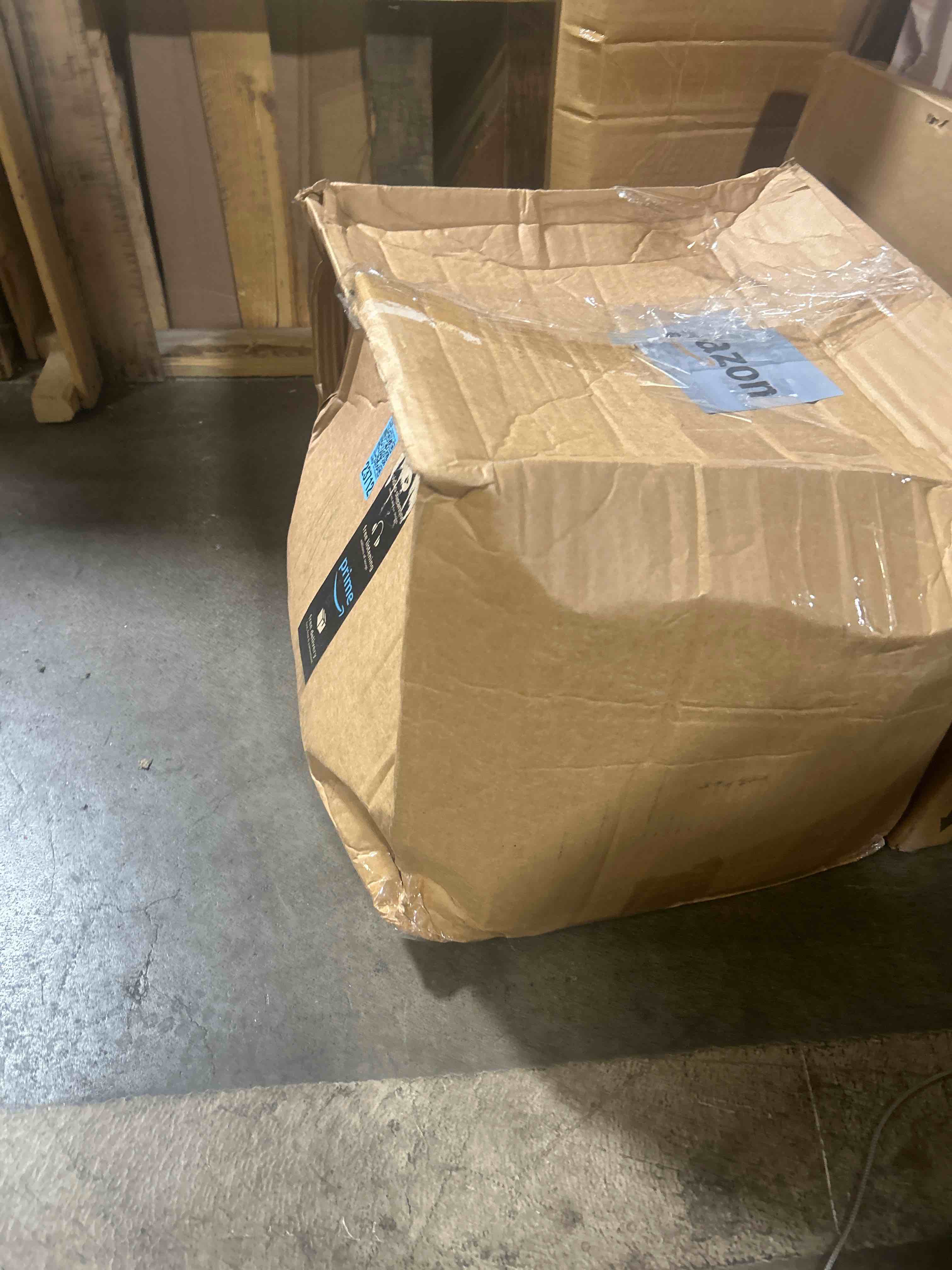 https://s3.amazonaws.com/lotting-images-prod/phillipi/PNK3526706_1754072633209.jpeg