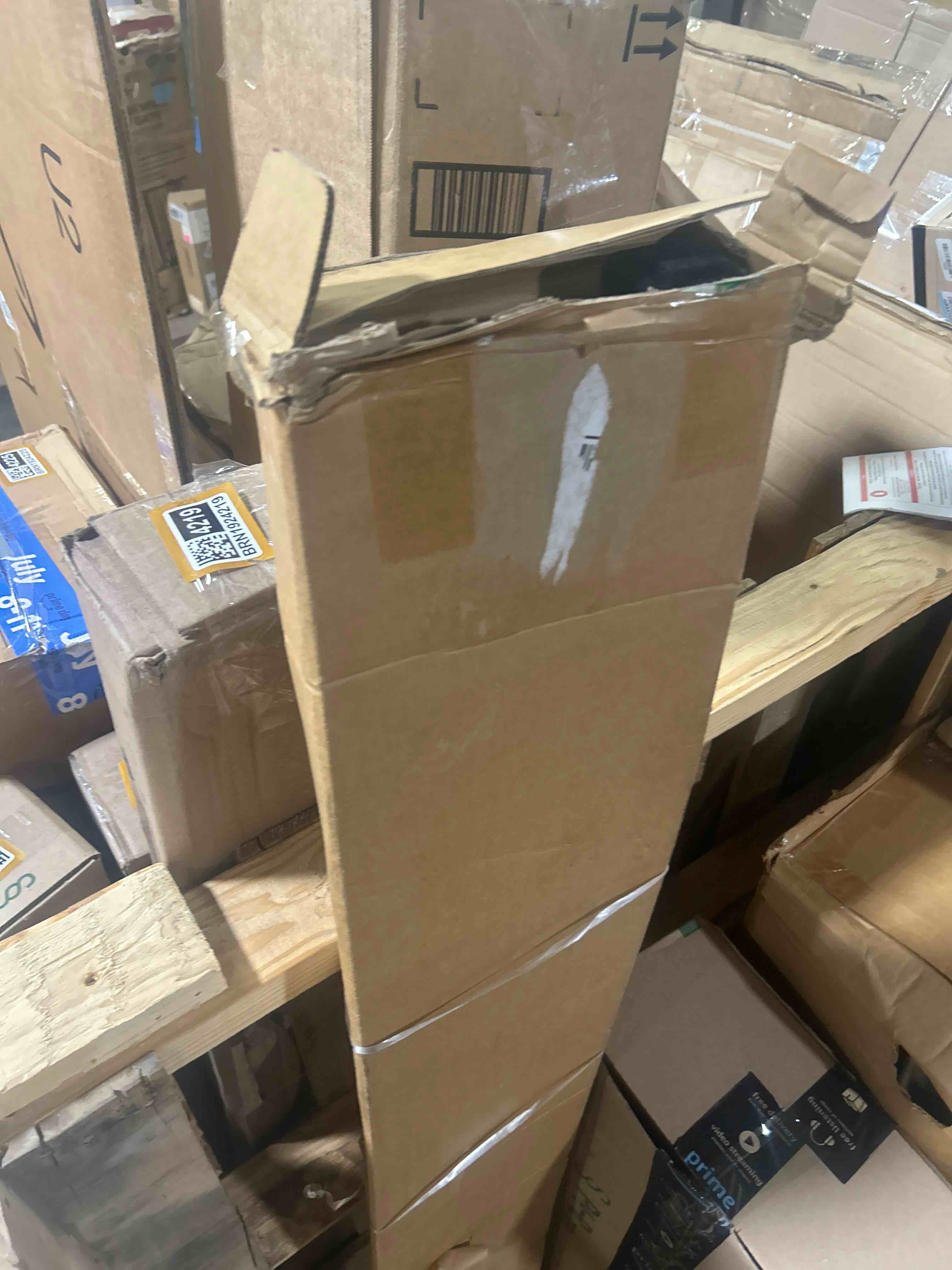 https://s3.amazonaws.com/lotting-images-prod/phillipi/PNK3526709_1754073261066.jpeg