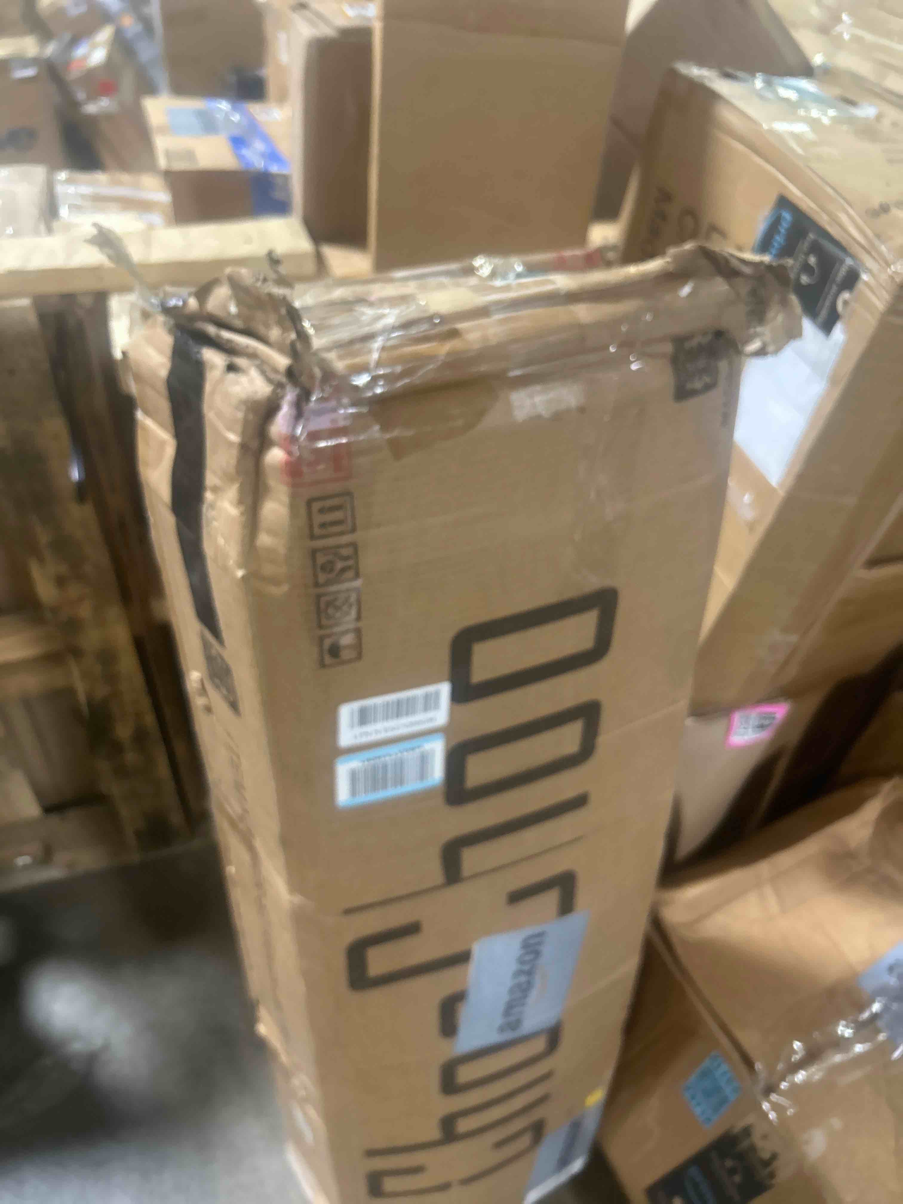 https://s3.amazonaws.com/lotting-images-prod/phillipi/PNK3526712_1754073857748.jpeg