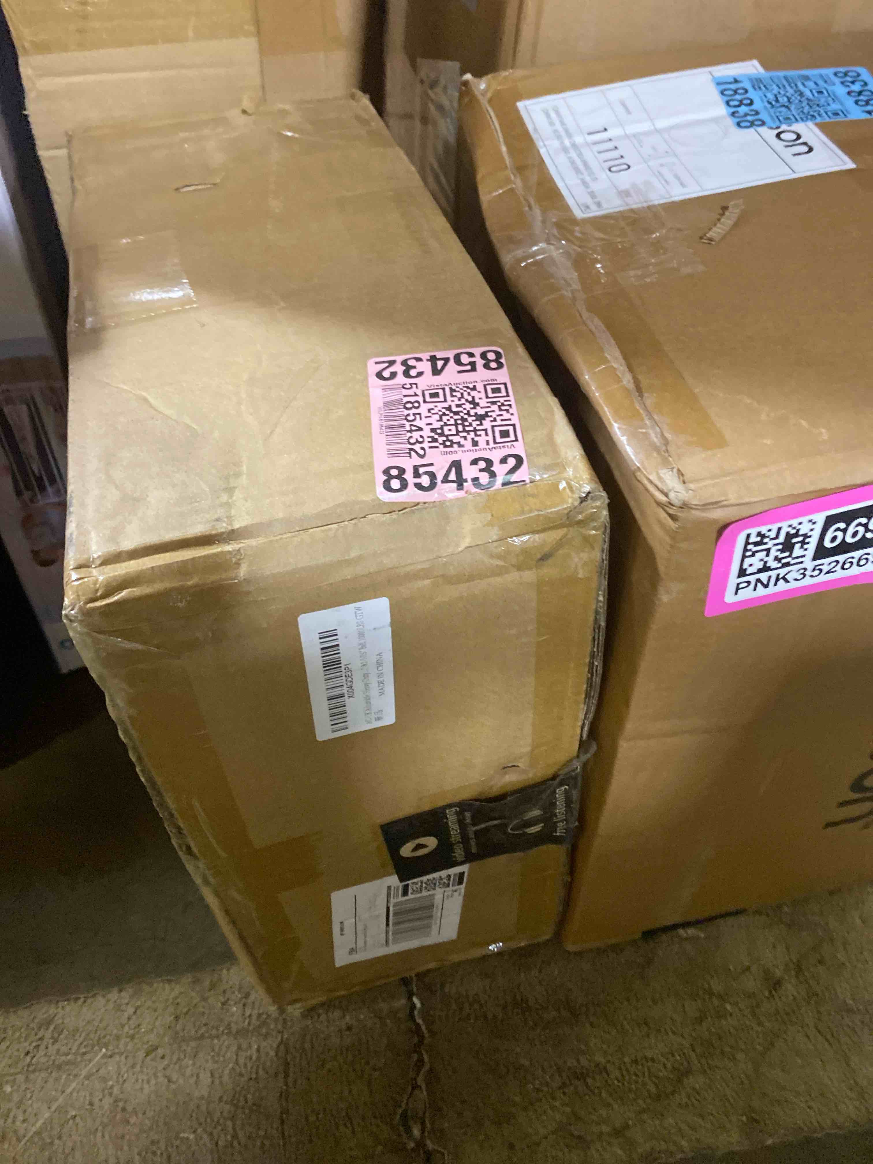 https://s3.amazonaws.com/lotting-images-prod/phillipi/PNK3526716_1754075785043.jpeg