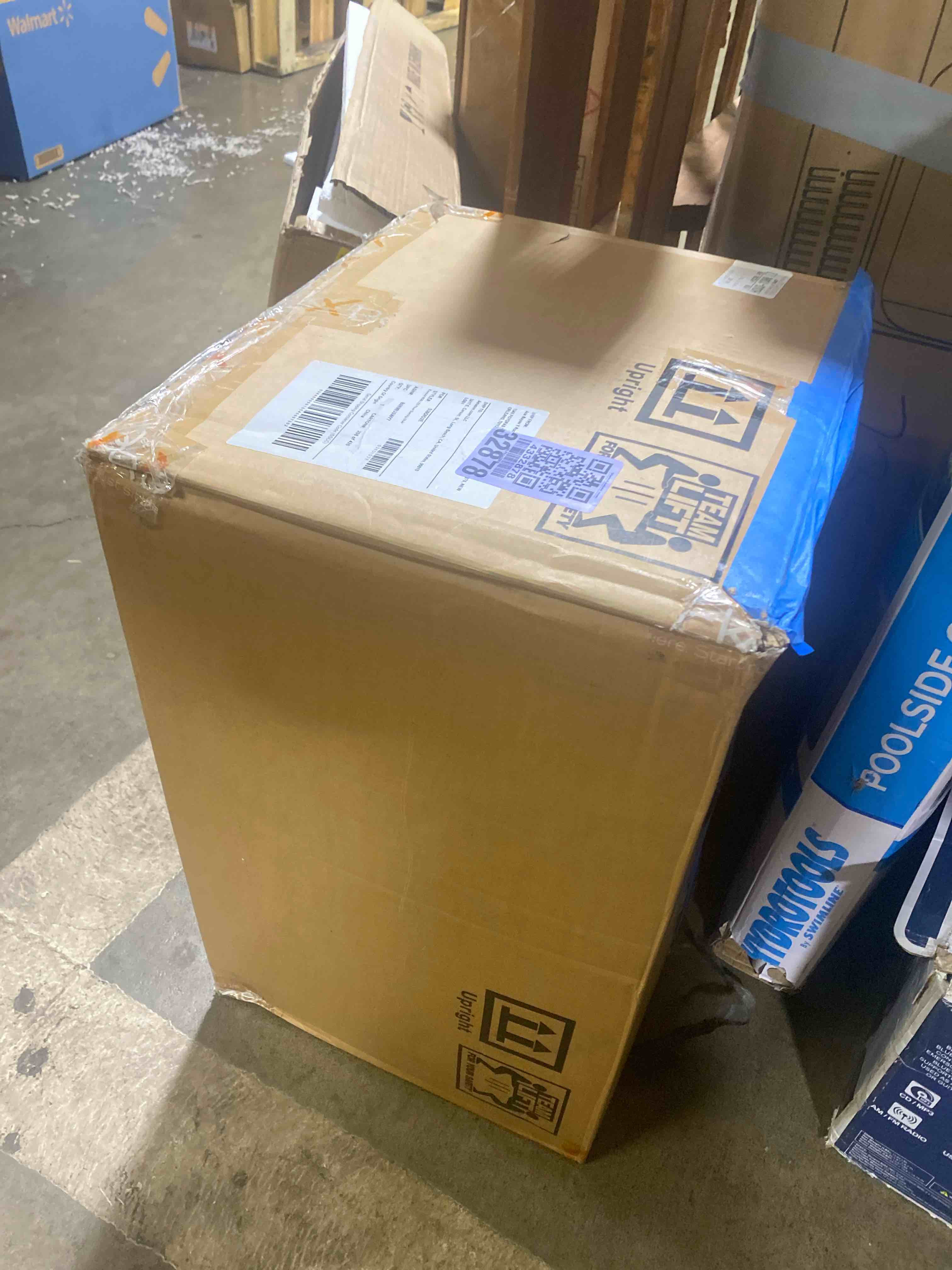 https://s3.amazonaws.com/lotting-images-prod/phillipi/PNK3526729_1754081310698.jpeg