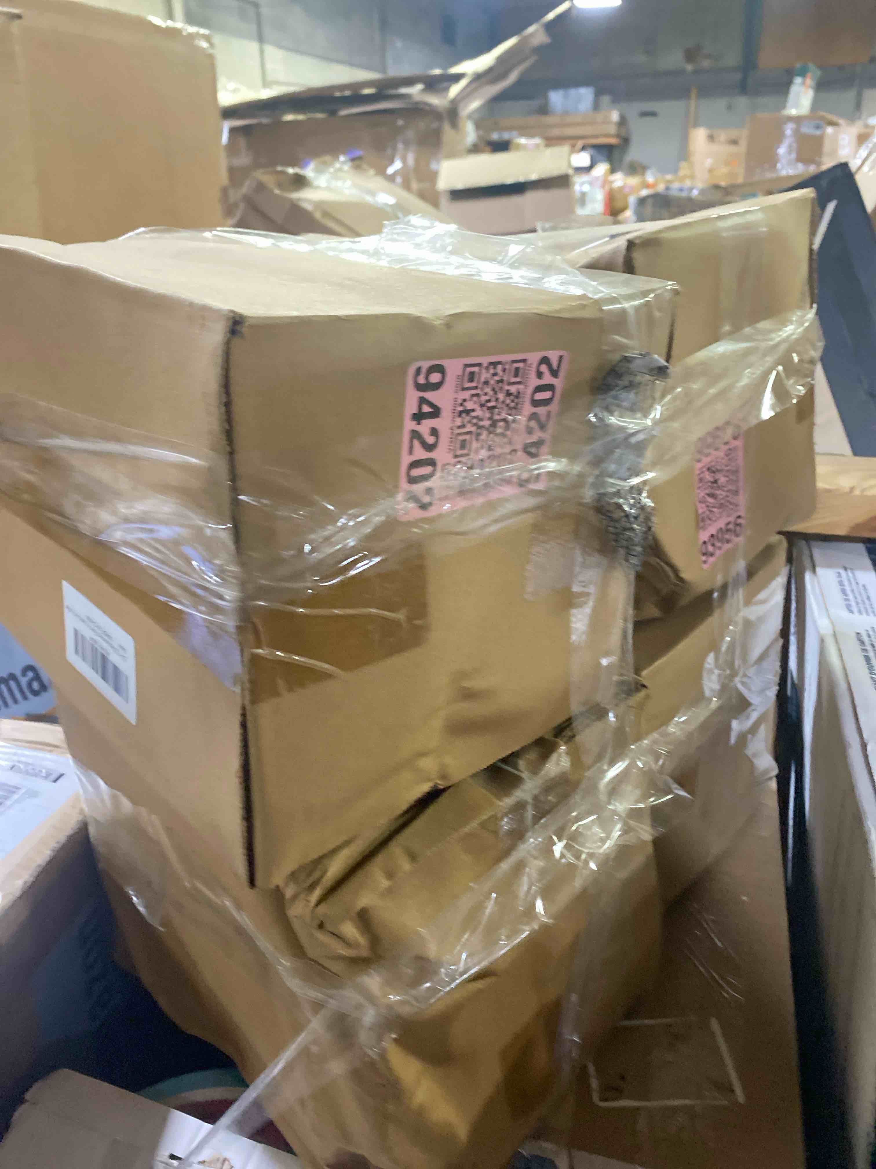 https://s3.amazonaws.com/lotting-images-prod/phillipi/PNK3526747_1754151007751.jpeg
