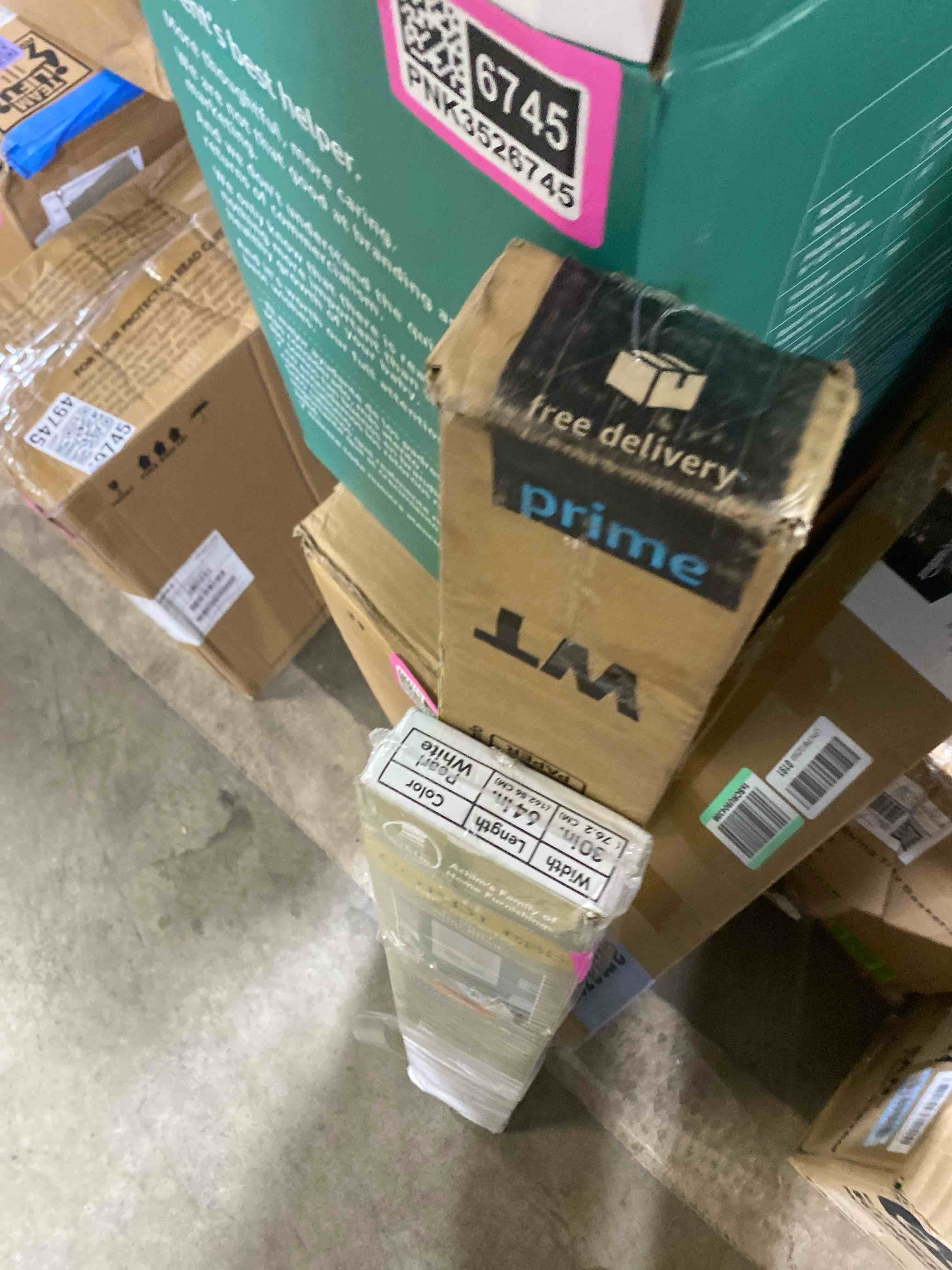 https://s3.amazonaws.com/lotting-images-prod/phillipi/PNK3526749_1754151453332.jpeg