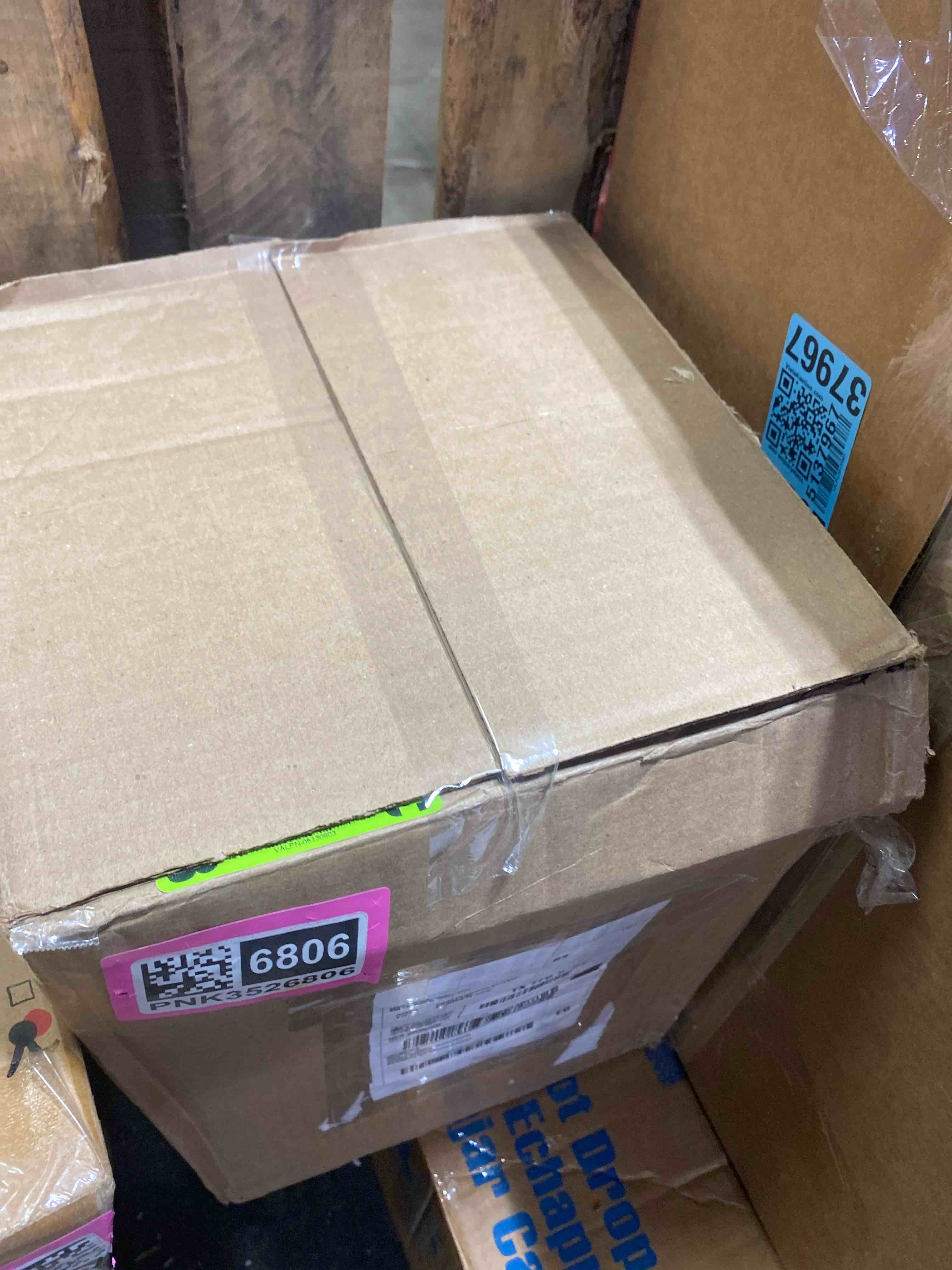 https://s3.amazonaws.com/lotting-images-prod/phillipi/PNK3526806_1754328157086.jpeg