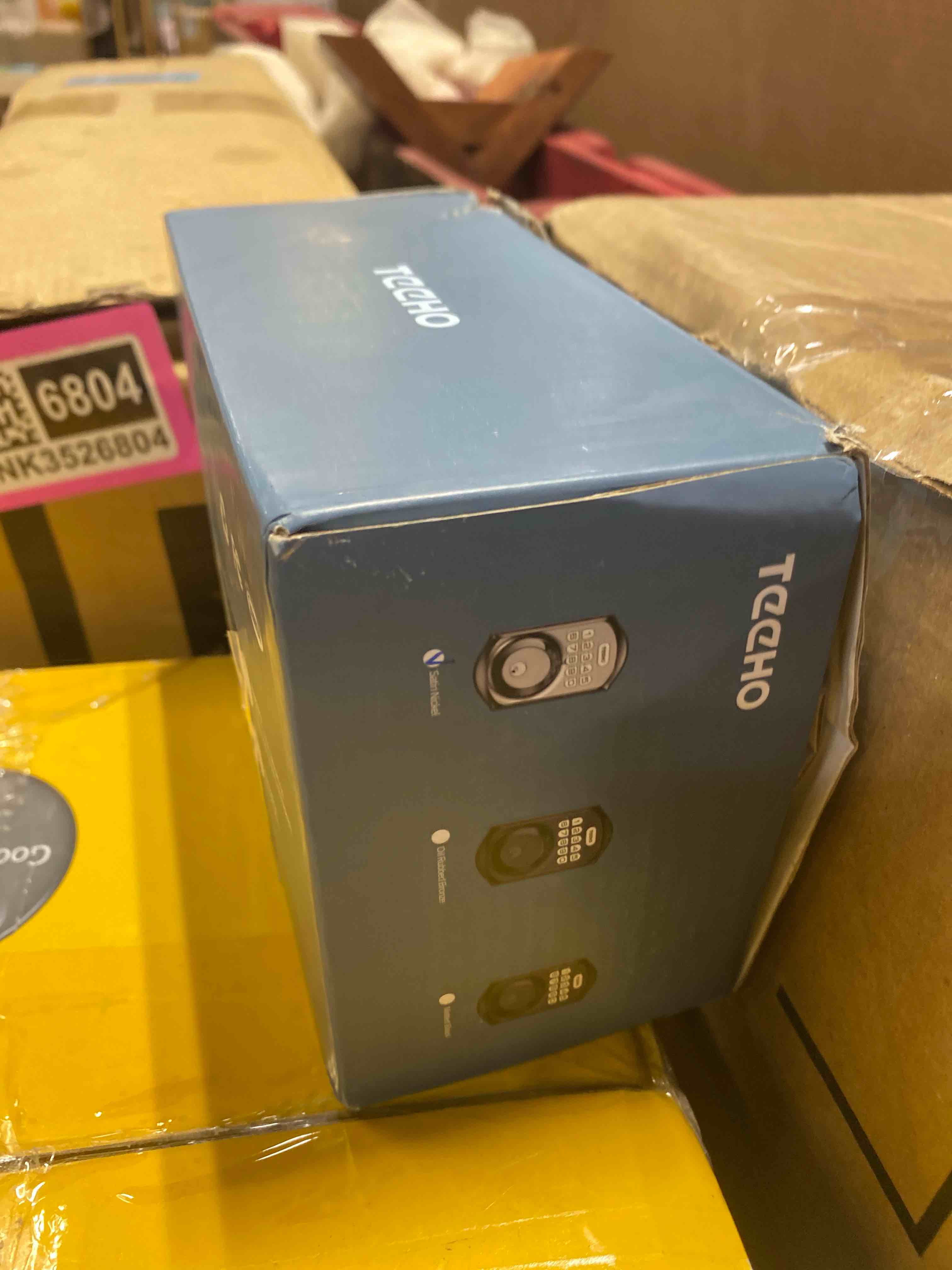 https://s3.amazonaws.com/lotting-images-prod/phillipi/PNK3526839_1754331173698.jpeg