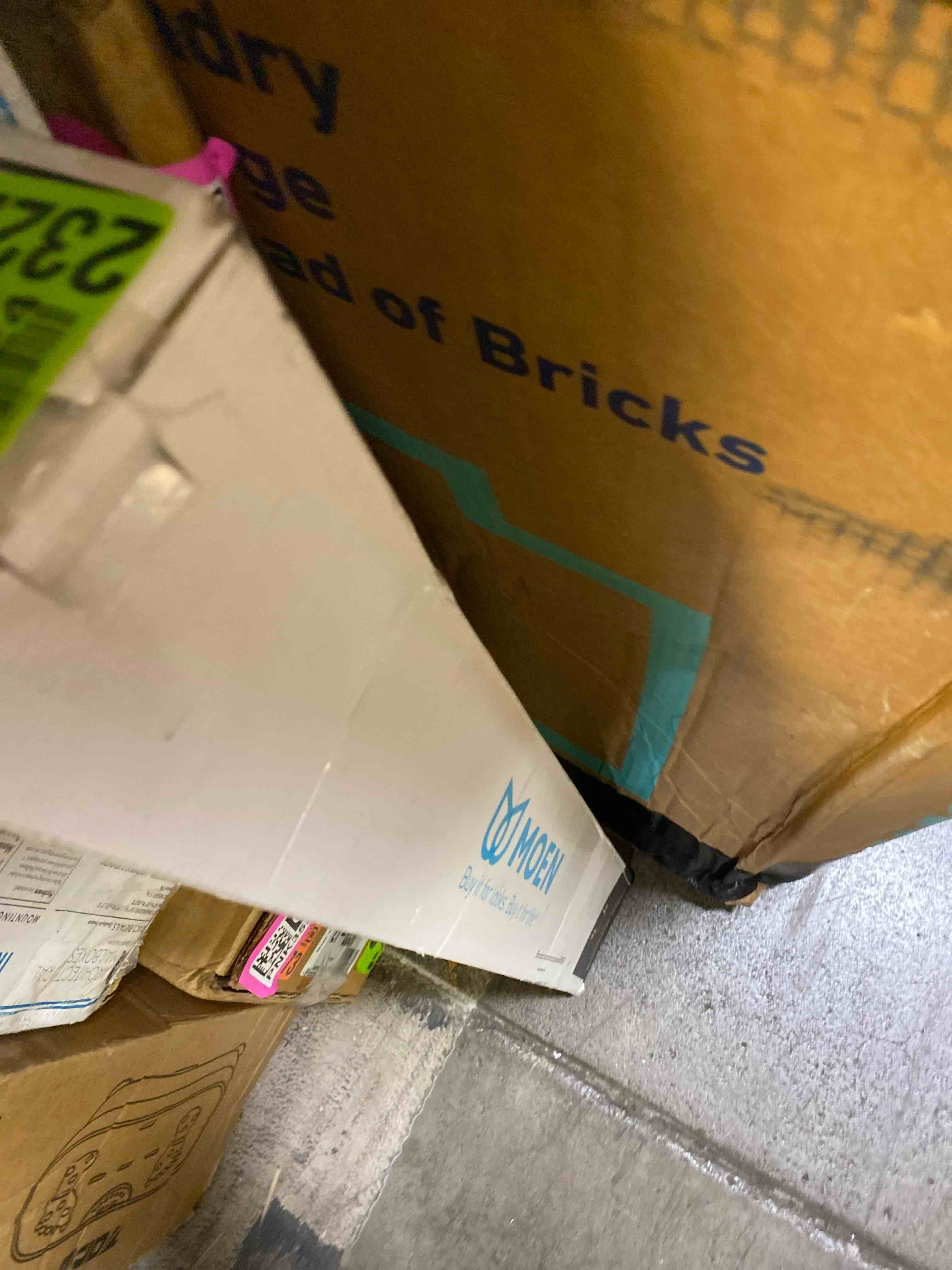 https://s3.amazonaws.com/lotting-images-prod/phillipi/PNK3526903_1754499715356.jpeg