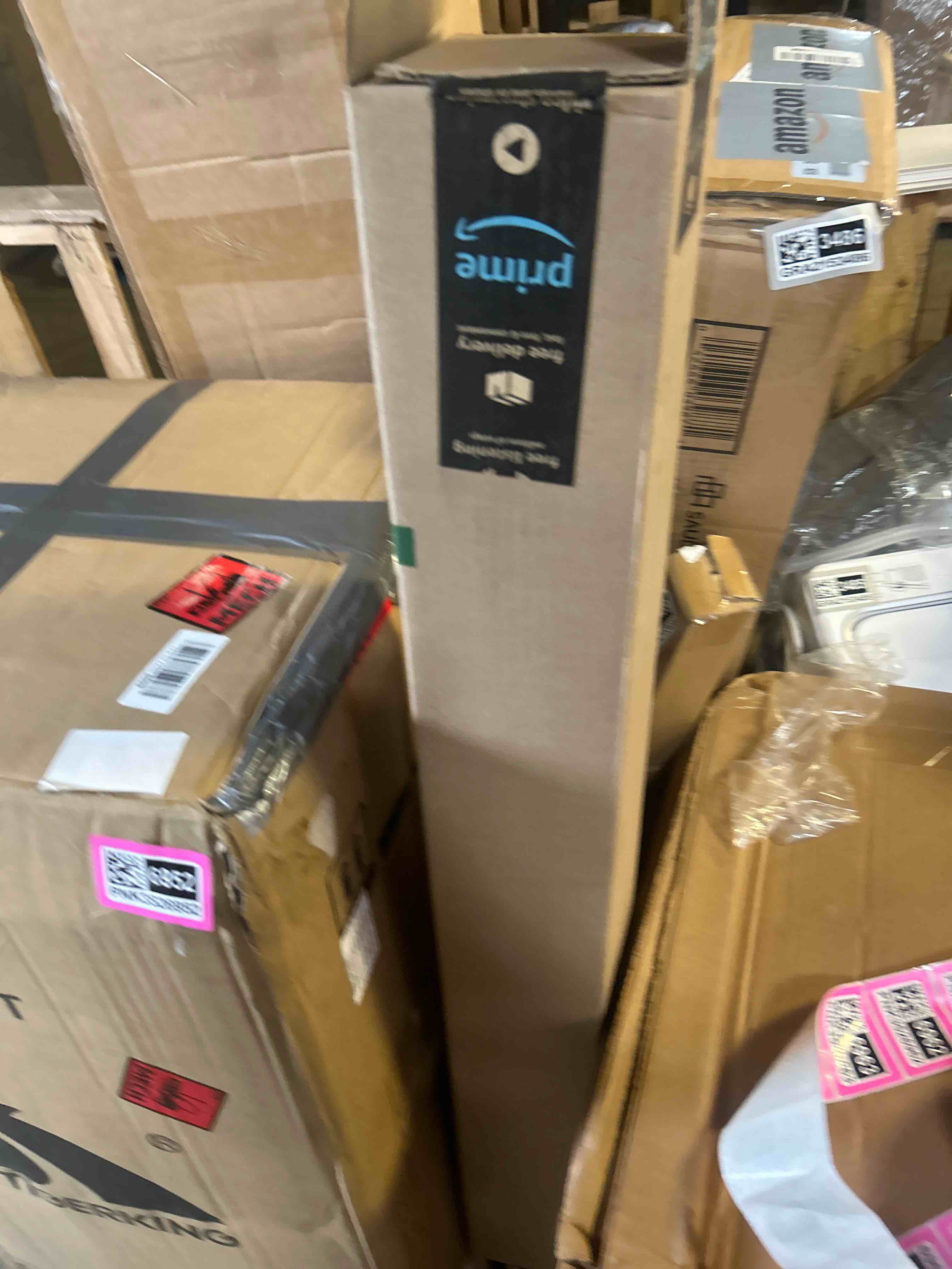 https://s3.amazonaws.com/lotting-images-prod/phillipi/PNK3526953_1754590717907.jpeg