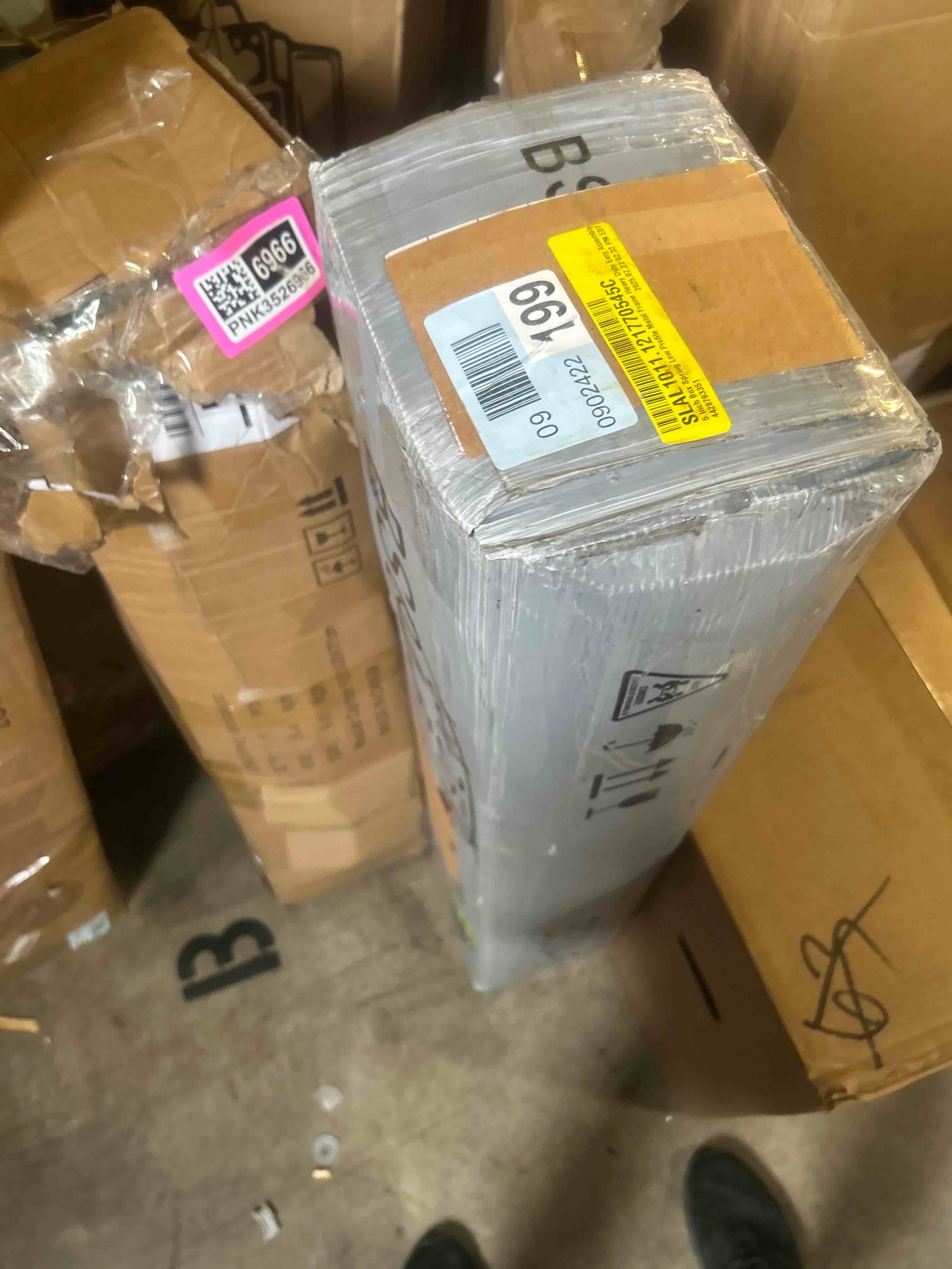 https://s3.amazonaws.com/lotting-images-prod/phillipi/PNK3526967_1754594014305.jpeg