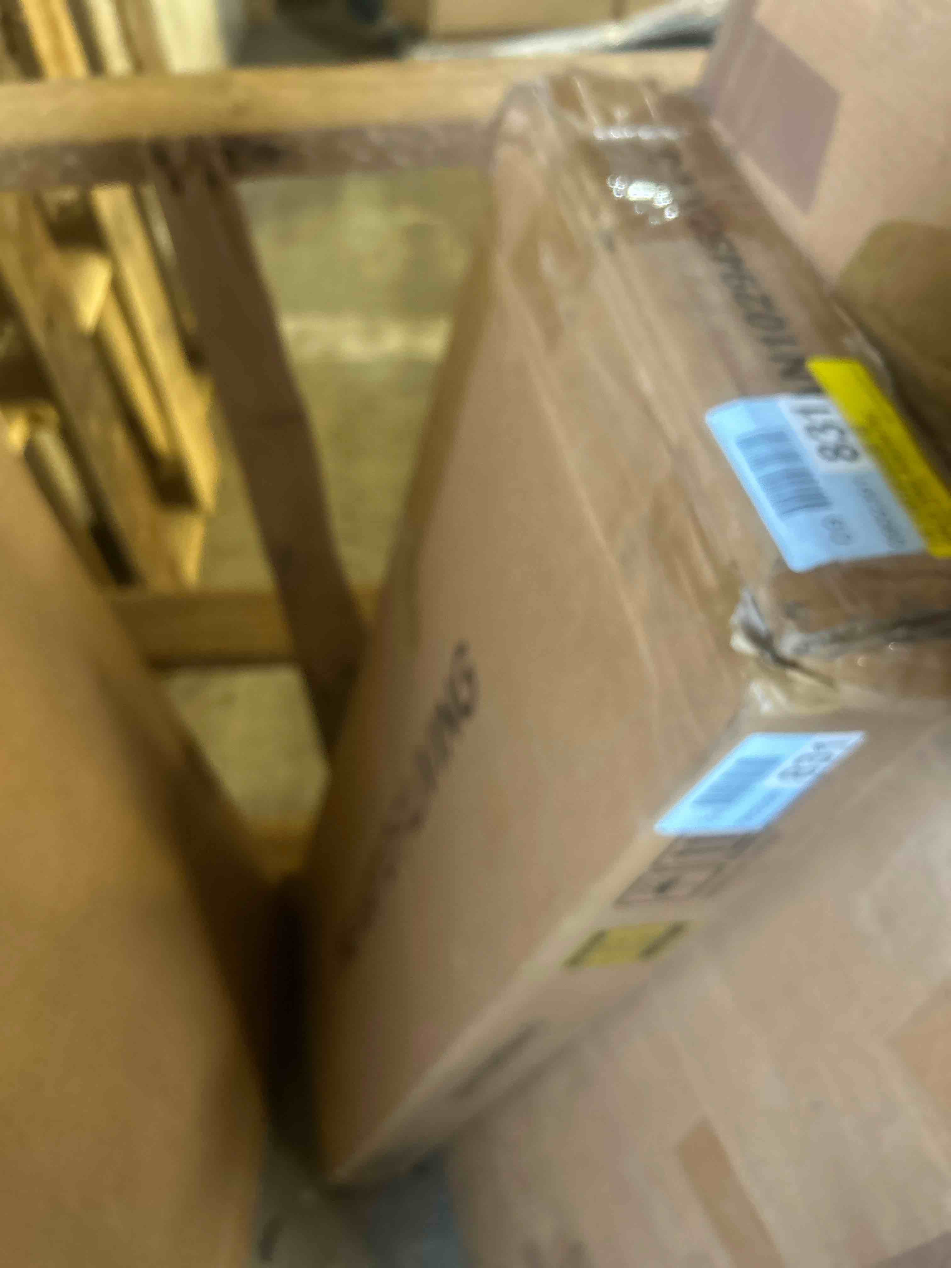 https://s3.amazonaws.com/lotting-images-prod/phillipi/PNK3526971_1754594475611.jpeg