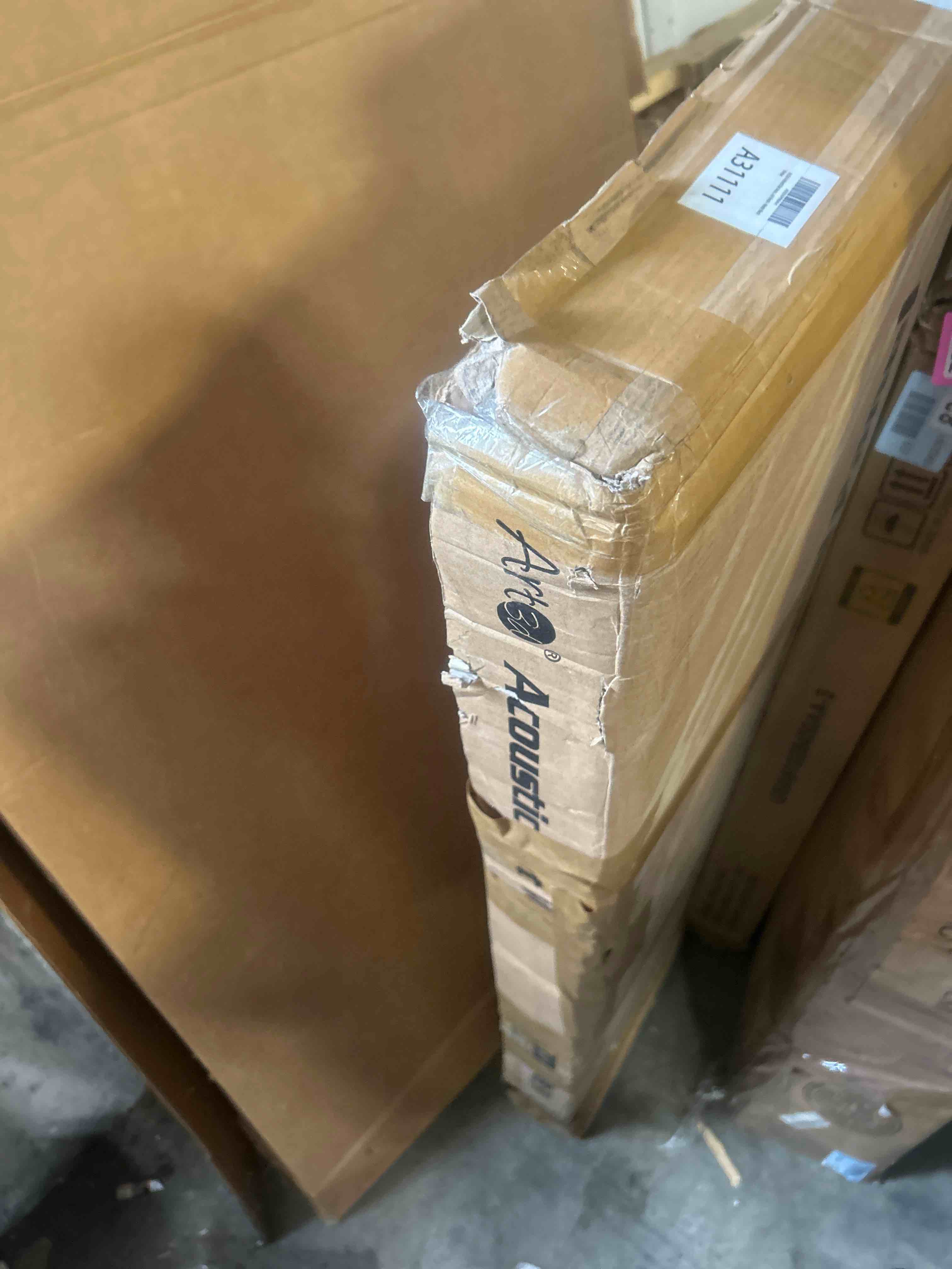 https://s3.amazonaws.com/lotting-images-prod/phillipi/PNK3526972_1754594636571.jpeg