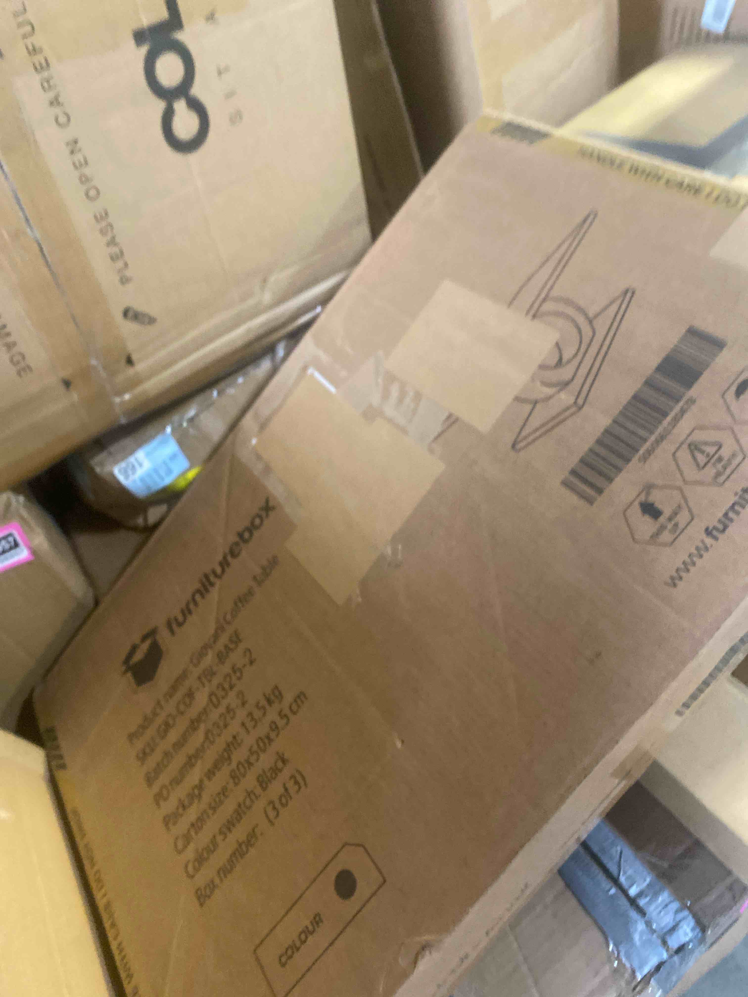 https://s3.amazonaws.com/lotting-images-prod/phillipi/PNK3527000_1754598056110.jpeg