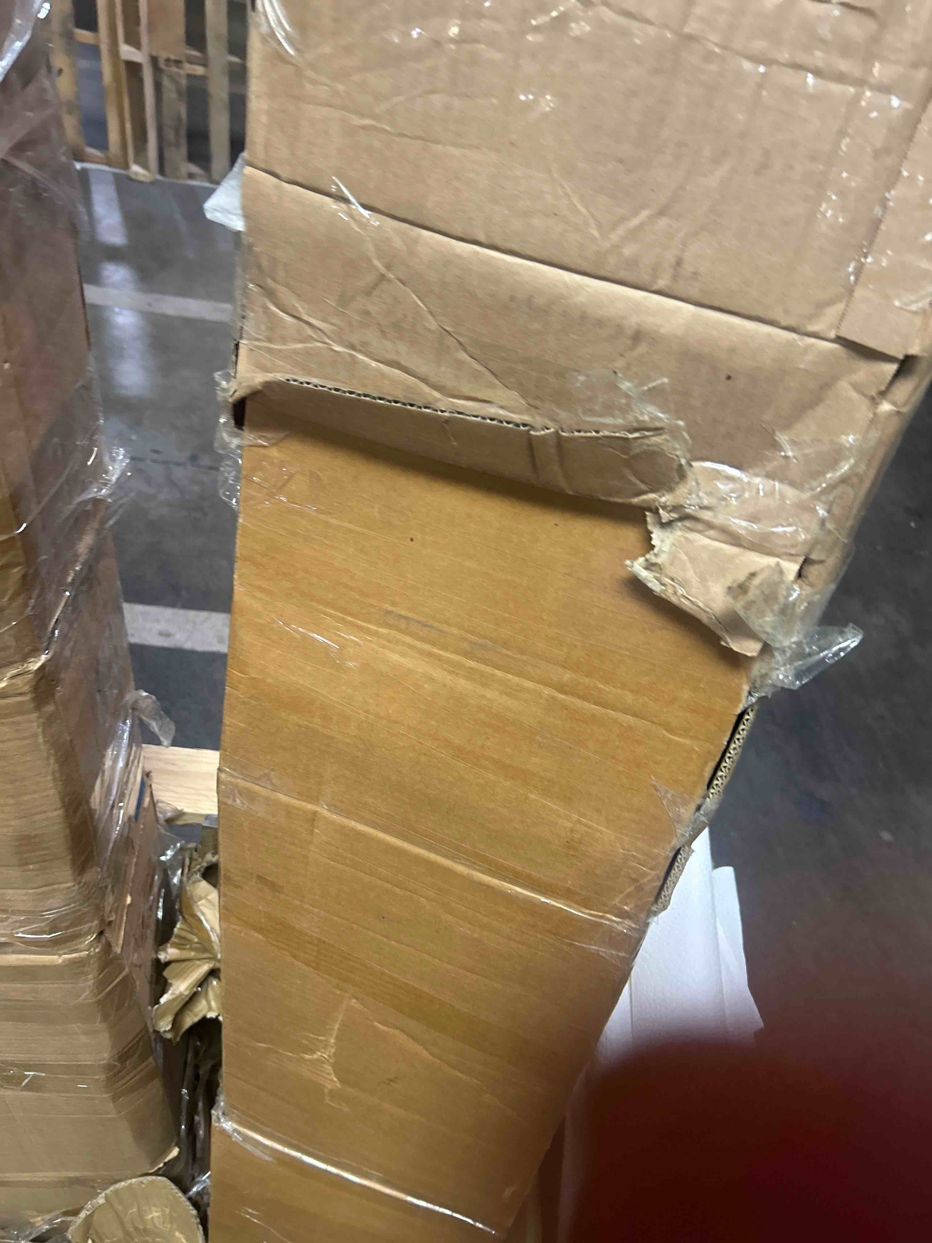 https://s3.amazonaws.com/lotting-images-prod/phillipi/PNK3527061_1754935099543.jpeg
