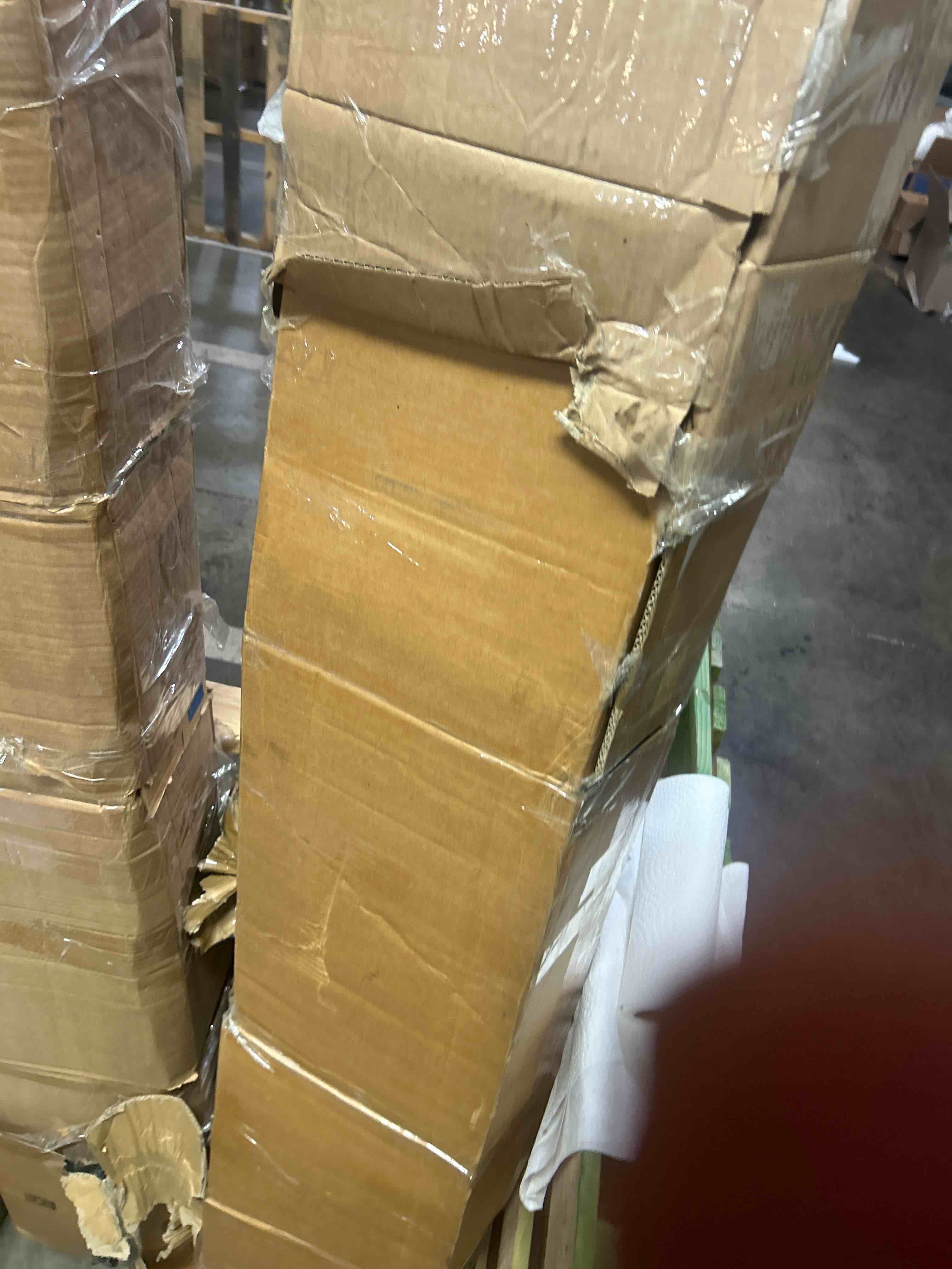 https://s3.amazonaws.com/lotting-images-prod/phillipi/PNK3527061_1754935101923.jpeg