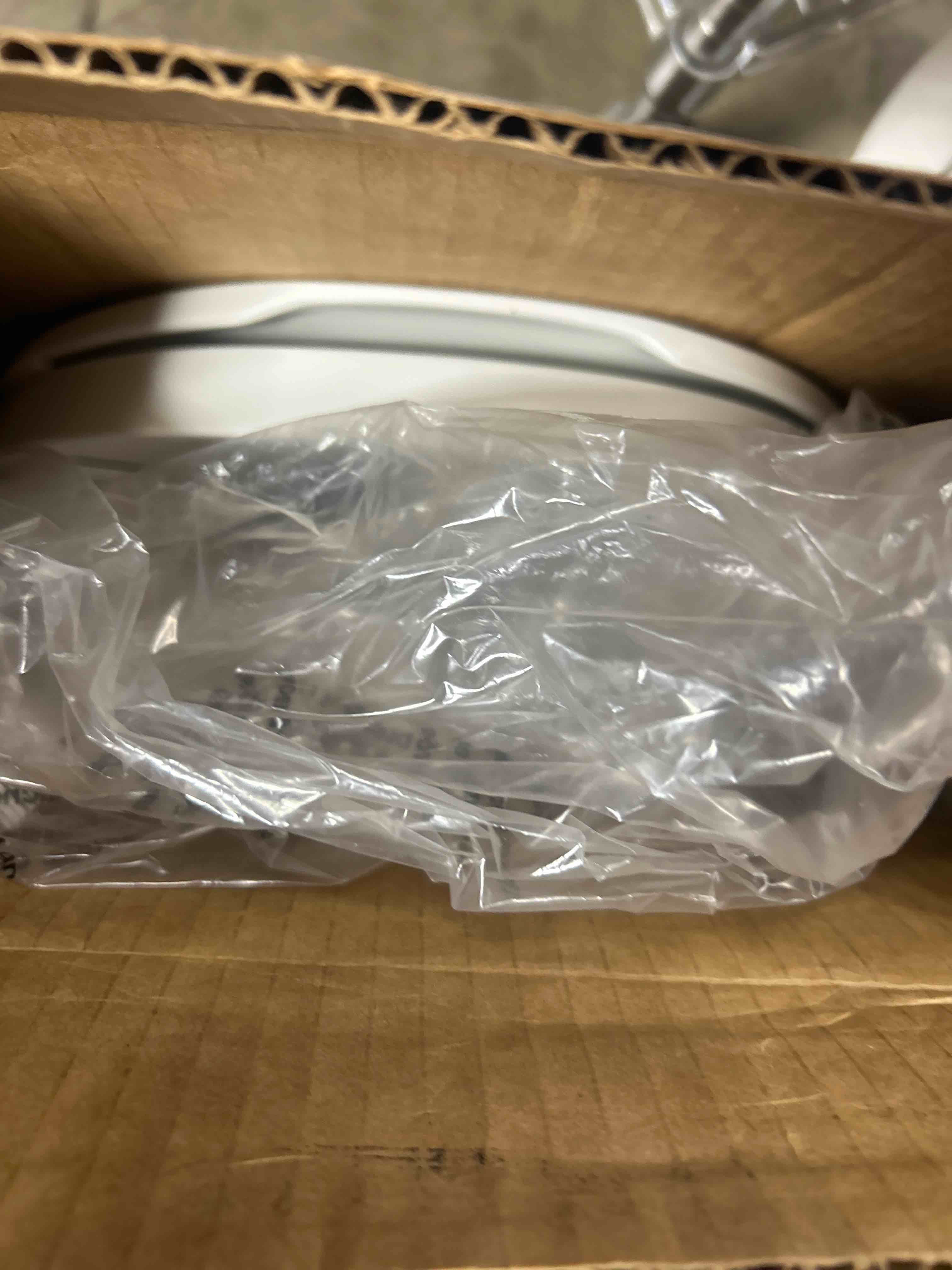 https://s3.amazonaws.com/lotting-images-prod/phillipi/PNK3527085_1755097469032.jpeg