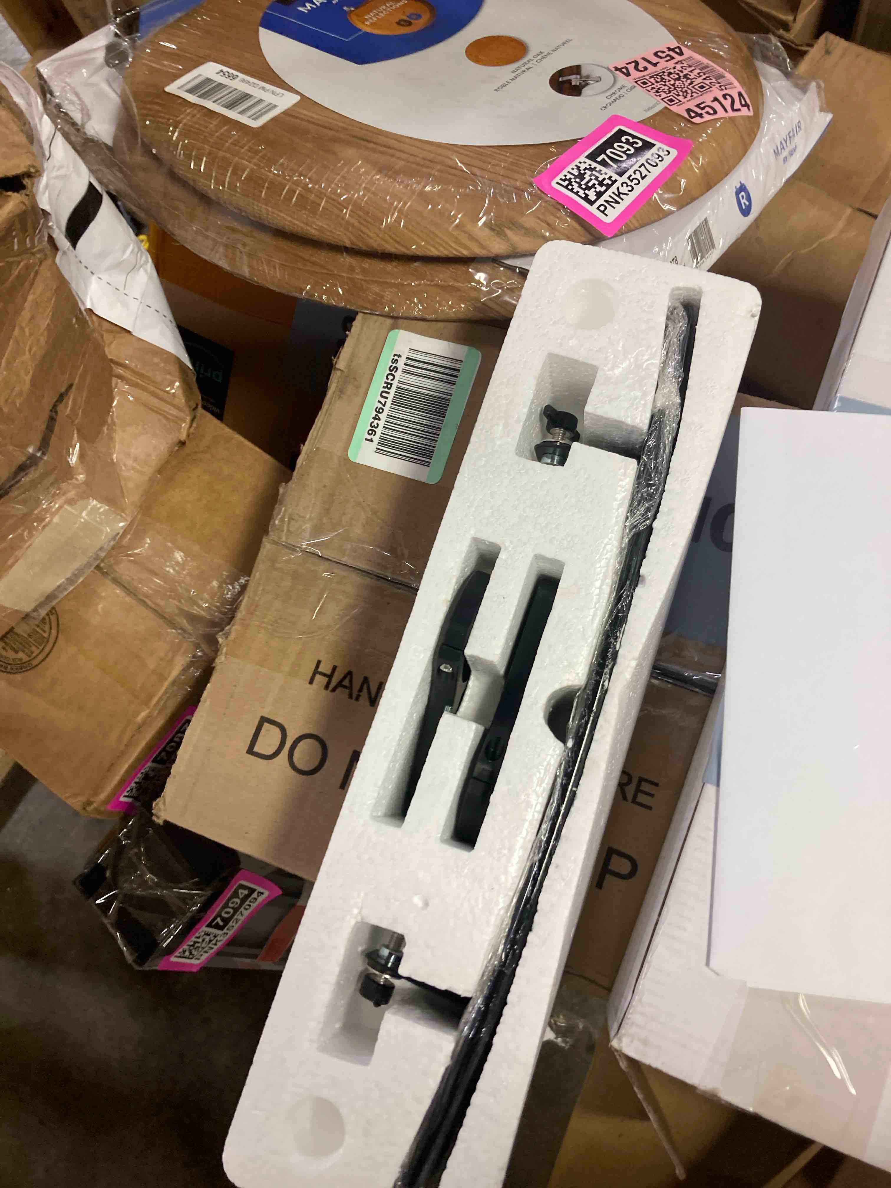 https://s3.amazonaws.com/lotting-images-prod/phillipi/PNK3527096_1755100443460.jpeg