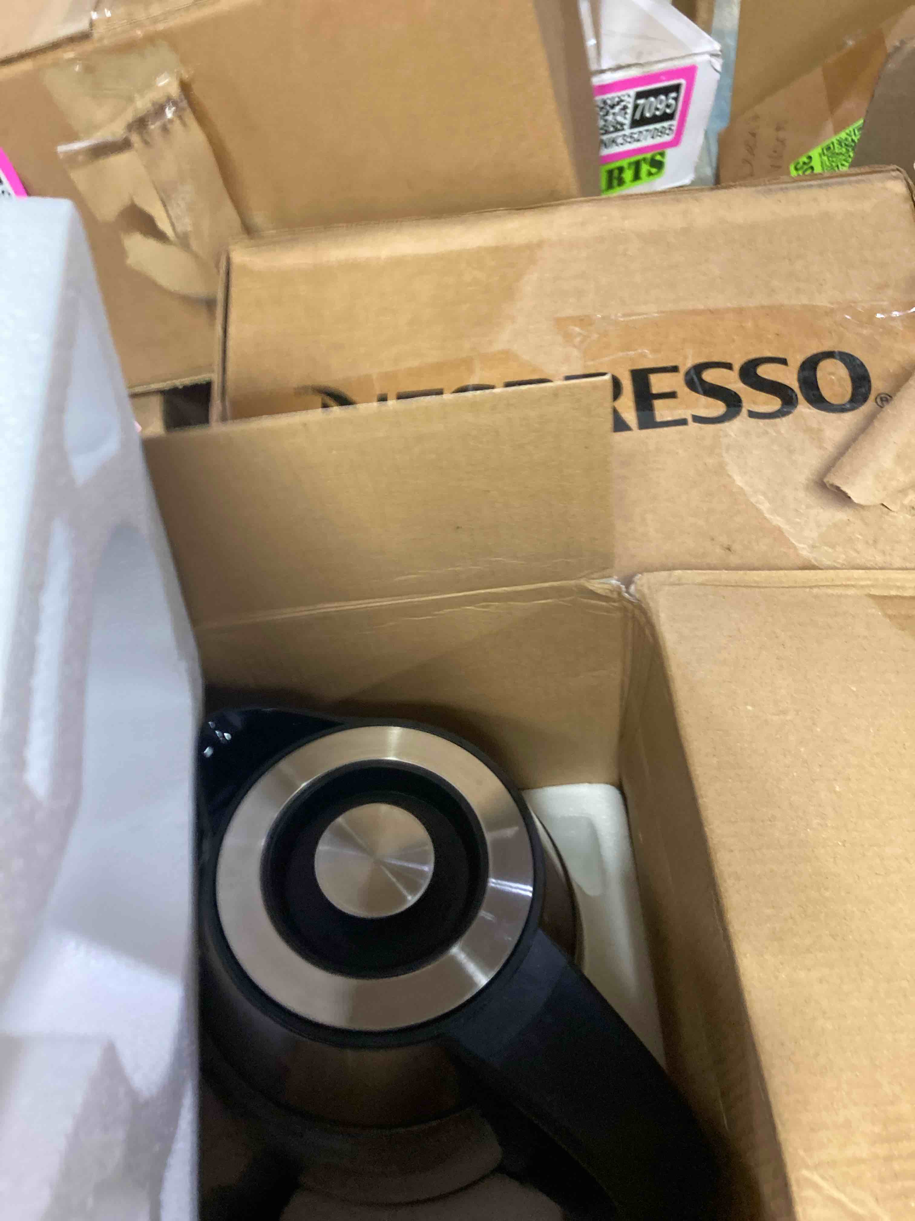 https://s3.amazonaws.com/lotting-images-prod/phillipi/PNK3527104_1755103878425.jpeg
